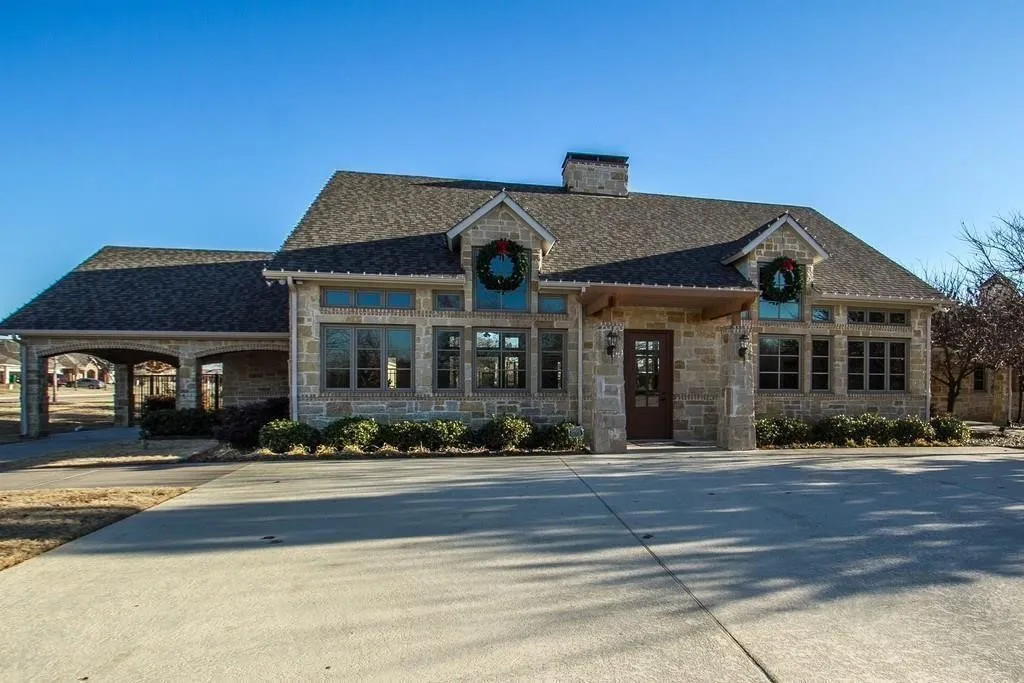 Single Family Residence For Rent in Denton County , 1716 Yellowthroat Drive, Little Elm, Texas 75068, 4 Bedroom, 2 Bathroom, 2 Garage spaces, 2,023 Sqft, built in 2018, mls#21348073, Real Estate Agent in Little Elm, Homes For Rent in Denton county, Homes For Rent in Little Elm, Realtor in Little Elm Texas, Real Estate Brokerage Independent Realty Texas, Luminita Cordes Realtor