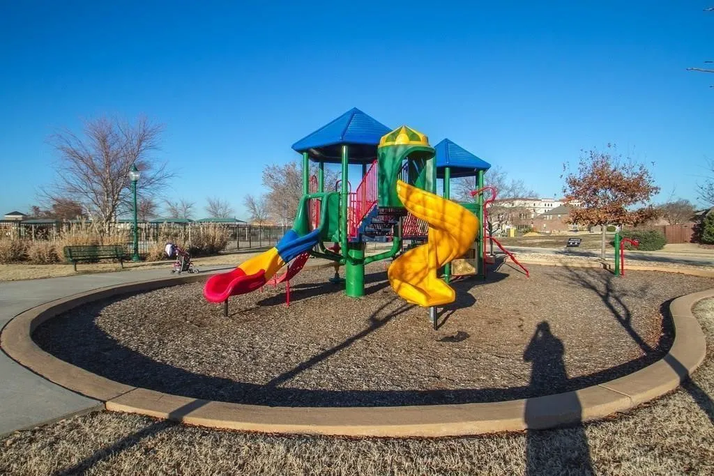 Single Family Residence For Rent in Denton County , 1716 Yellowthroat Drive, Little Elm, Texas 75068, 4 Bedroom, 2 Bathroom, 2 Garage spaces, 2,023 Sqft, built in 2018, mls#21348073, Real Estate Agent in Little Elm, Homes For Rent in Denton county, Homes For Rent in Little Elm, Realtor in Little Elm Texas, Real Estate Brokerage Independent Realty Texas, Luminita Cordes Realtor