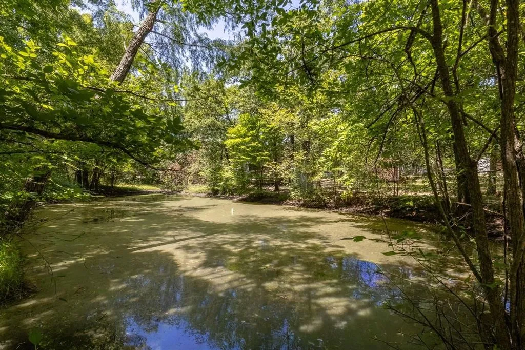 Mobile Home For Sale in Hunt County , 6966 CR 3512, Quinlan, Texas 75474, 3 Bedroom, 2 Bathroom, Garage spaces, 1,502 Sqft, built in 1988, mls#21347773, Real Estate Agent in Quinlan, Homes For Sale in Hunt county, Homes For Sale in Quinlan, Realtor in Quinlan Texas, Real Estate Brokerage Independent Realty Texas, Luminita Cordes Realtor