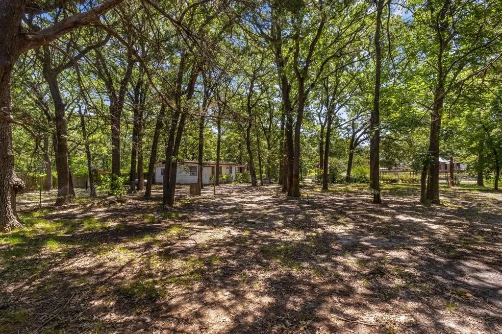 Mobile Home For Sale in Hunt County , 6966 CR 3512, Quinlan, Texas 75474, 3 Bedroom, 2 Bathroom, Garage spaces, 1,502 Sqft, built in 1988, mls#21347773, Real Estate Agent in Quinlan, Homes For Sale in Hunt county, Homes For Sale in Quinlan, Realtor in Quinlan Texas, Real Estate Brokerage Independent Realty Texas, Luminita Cordes Realtor