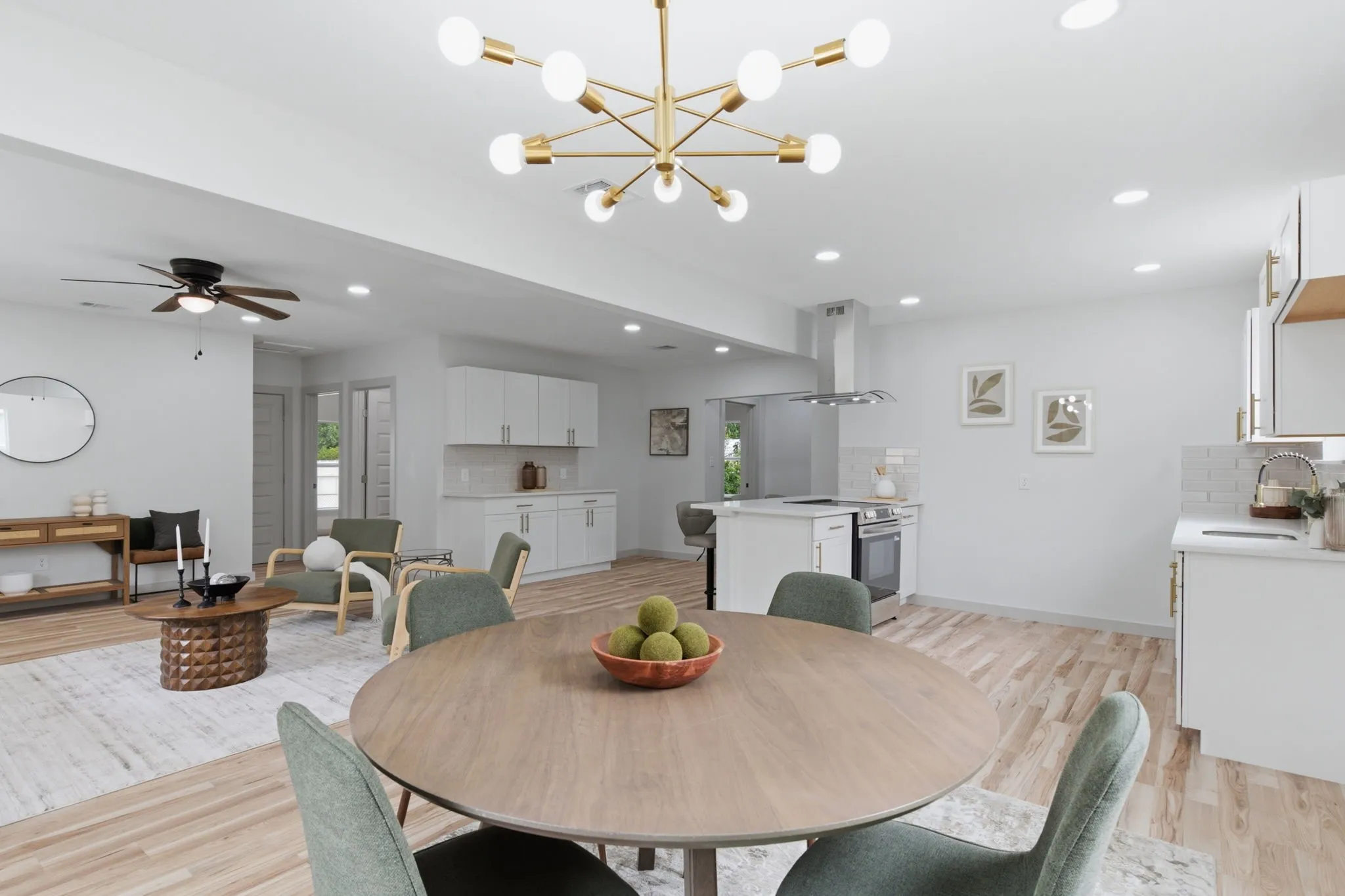 Single Family Residence For Sale in Tarrant County , 7107 Garza Avenue, Fort Worth, Texas 76116, 3 Bedroom, 2 Bathroom, Garage spaces, 1,600 Sqft, built in 1948, mls#21348079, Real Estate Agent in Fort Worth, Homes For Sale in Tarrant county, Homes For Sale in Fort Worth, Realtor in Fort Worth Texas, Real Estate Brokerage Independent Realty Texas, Luminita Cordes Realtor