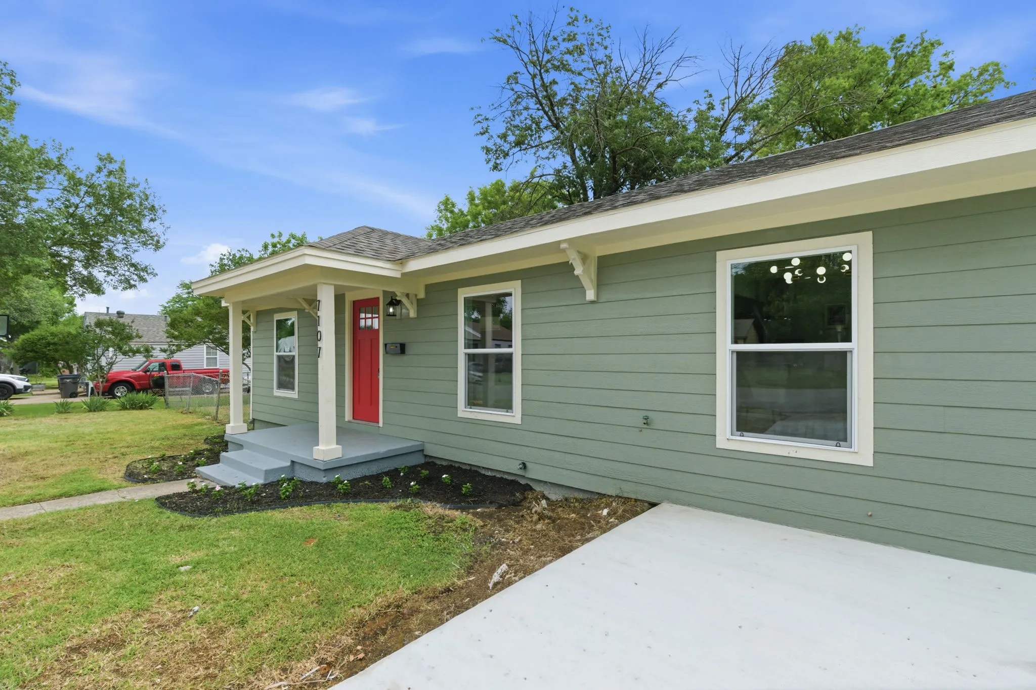 Single Family Residence For Sale in Tarrant County , 7107 Garza Avenue, Fort Worth, Texas 76116, 3 Bedroom, 2 Bathroom, Garage spaces, 1,600 Sqft, built in 1948, mls#21348079, Real Estate Agent in Fort Worth, Homes For Sale in Tarrant county, Homes For Sale in Fort Worth, Realtor in Fort Worth Texas, Real Estate Brokerage Independent Realty Texas, Luminita Cordes Realtor