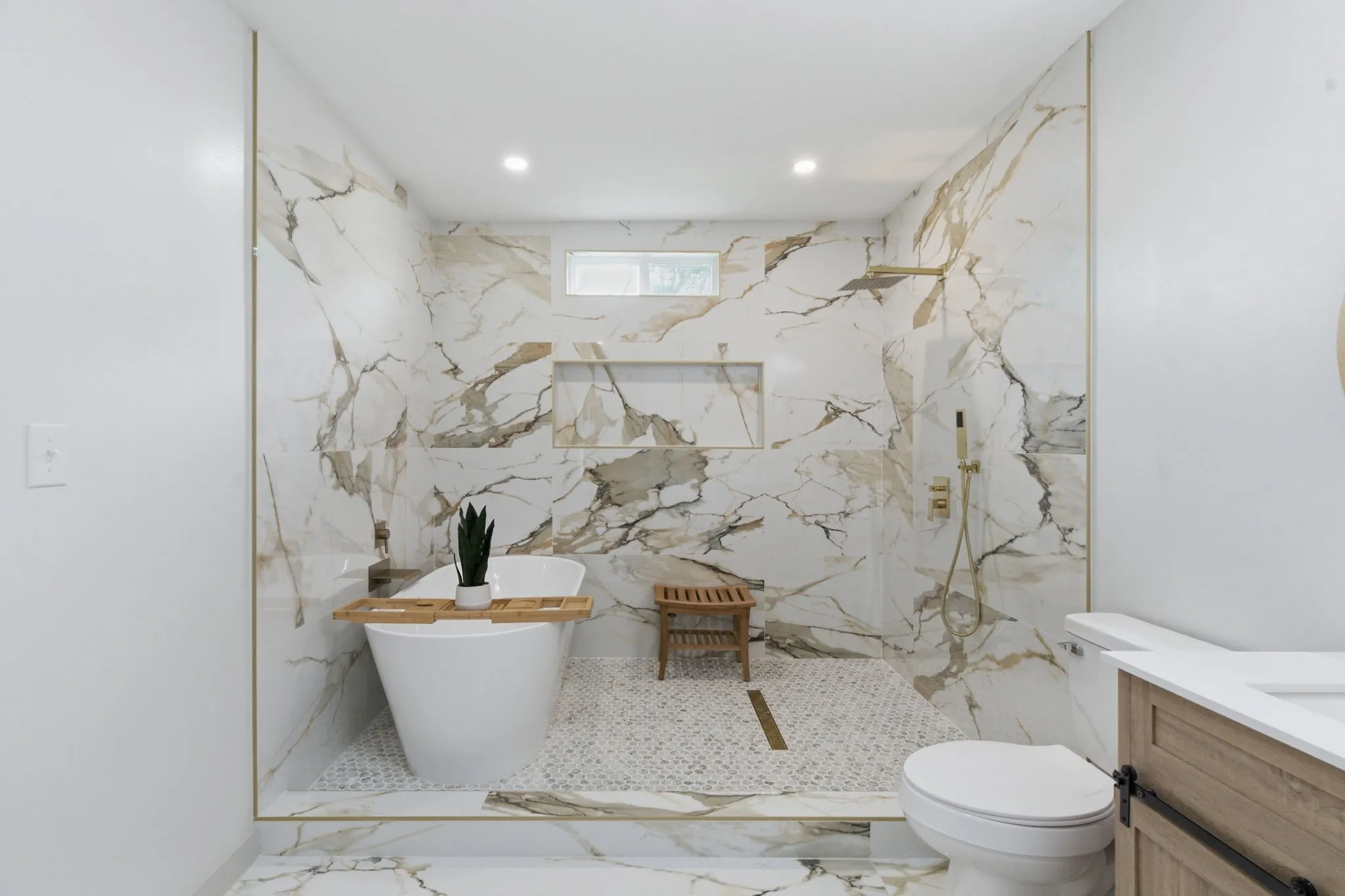 Primary bath