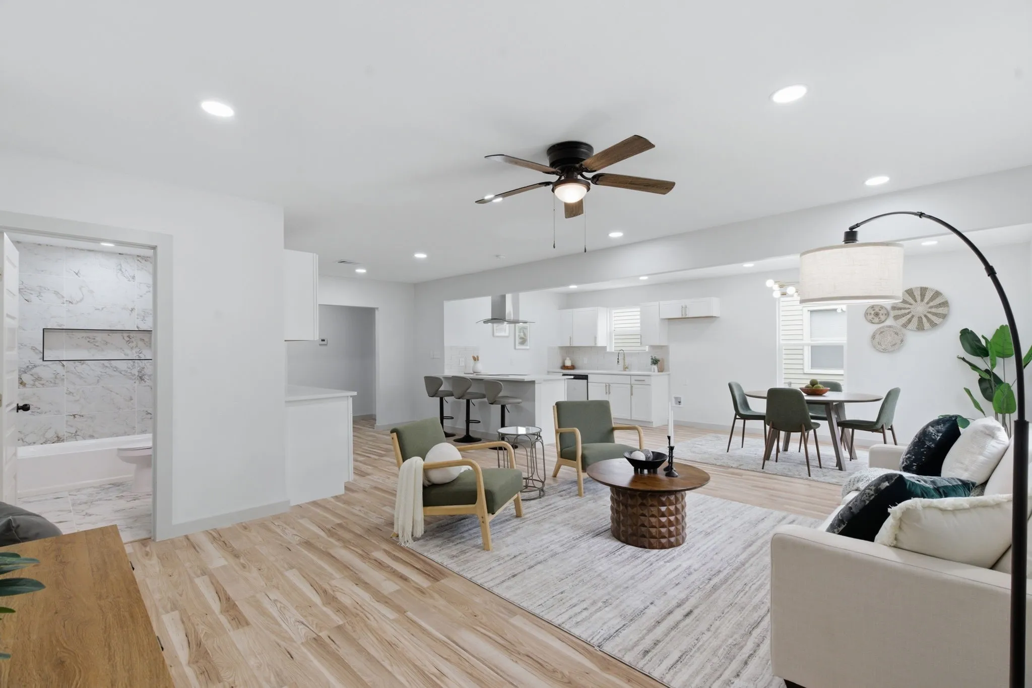 Single Family Residence For Sale in Tarrant County , 7107 Garza Avenue, Fort Worth, Texas 76116, 3 Bedroom, 2 Bathroom, Garage spaces, 1,600 Sqft, built in 1948, mls#21348079, Real Estate Agent in Fort Worth, Homes For Sale in Tarrant county, Homes For Sale in Fort Worth, Realtor in Fort Worth Texas, Real Estate Brokerage Independent Realty Texas, Luminita Cordes Realtor