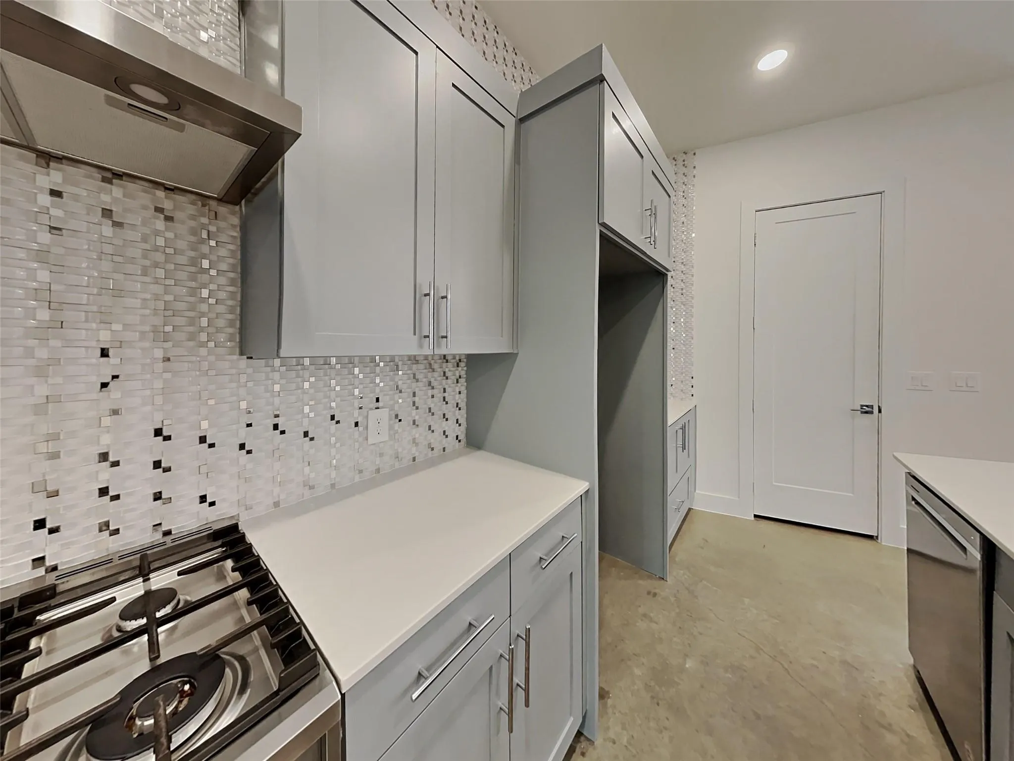 Duplex For Rent in Dallas County , 2343 Vagas Street 2343, Dallas, Texas 75219, 3 Bedroom, 3 Bathroom, 2 Garage spaces, 2,242 Sqft, built in 2020, mls#21348080, Real Estate Agent in Dallas, Homes For Rent in Dallas county, Homes For Rent in Dallas, Realtor in Dallas Texas, Real Estate Brokerage Independent Realty Texas, Luminita Cordes Realtor