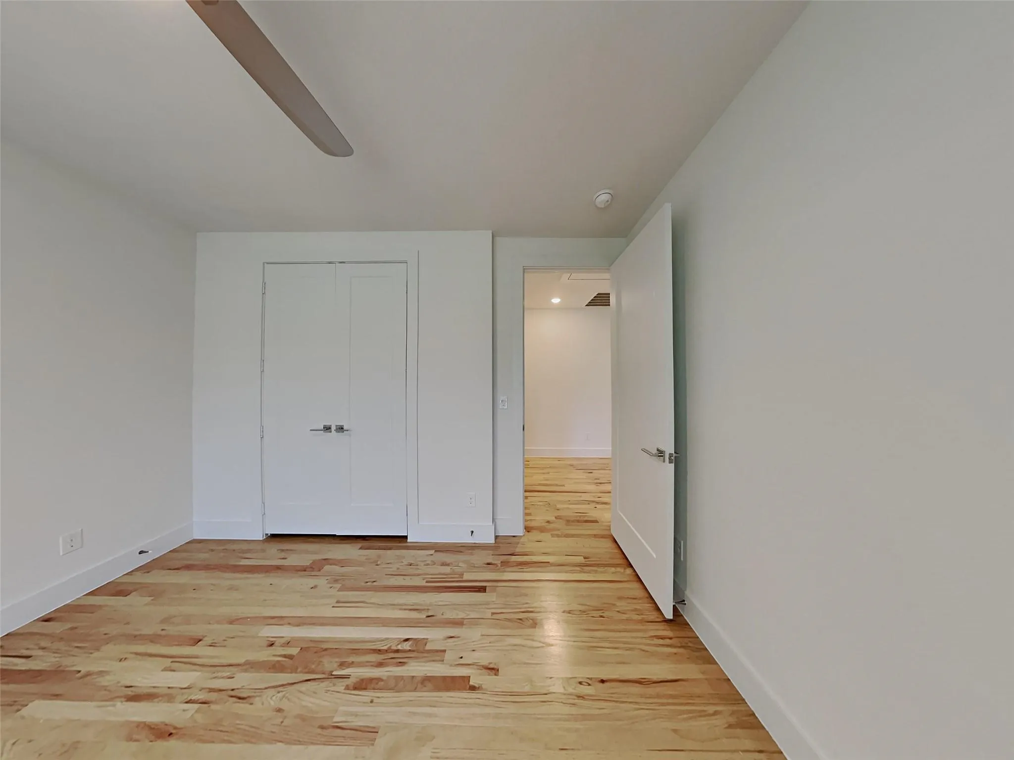 Duplex For Rent in Dallas County , 2343 Vagas Street 2343, Dallas, Texas 75219, 3 Bedroom, 3 Bathroom, 2 Garage spaces, 2,242 Sqft, built in 2020, mls#21348080, Real Estate Agent in Dallas, Homes For Rent in Dallas county, Homes For Rent in Dallas, Realtor in Dallas Texas, Real Estate Brokerage Independent Realty Texas, Luminita Cordes Realtor