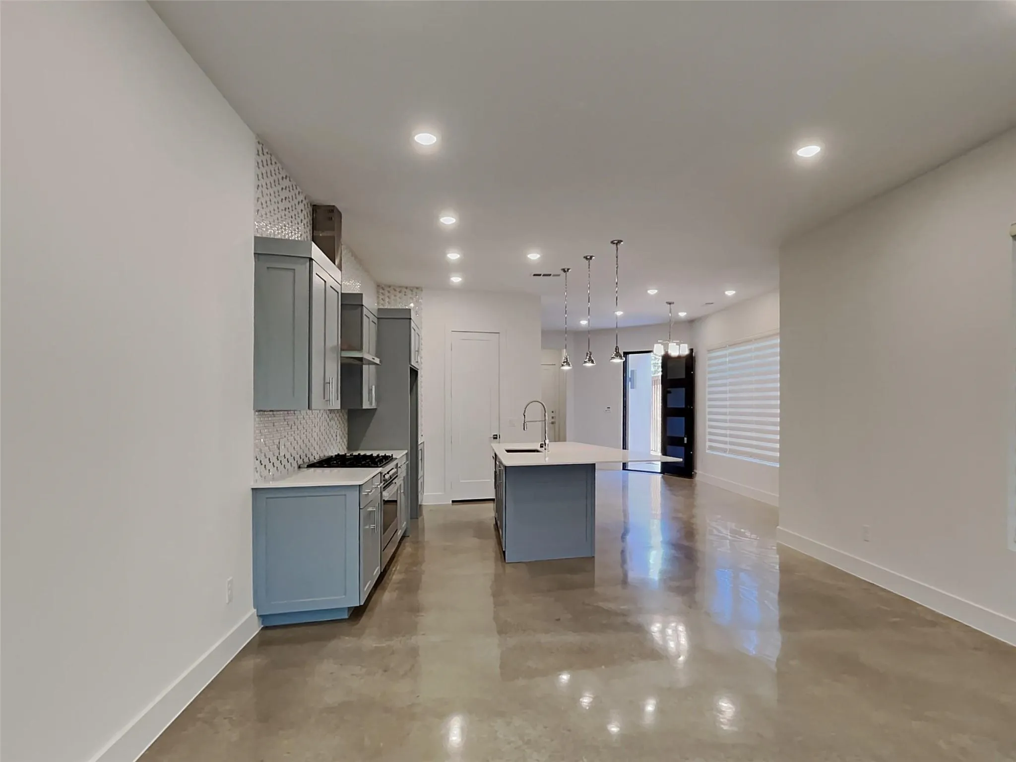 Duplex For Rent in Dallas County , 2343 Vagas Street 2343, Dallas, Texas 75219, 3 Bedroom, 3 Bathroom, 2 Garage spaces, 2,242 Sqft, built in 2020, mls#21348080, Real Estate Agent in Dallas, Homes For Rent in Dallas county, Homes For Rent in Dallas, Realtor in Dallas Texas, Real Estate Brokerage Independent Realty Texas, Luminita Cordes Realtor