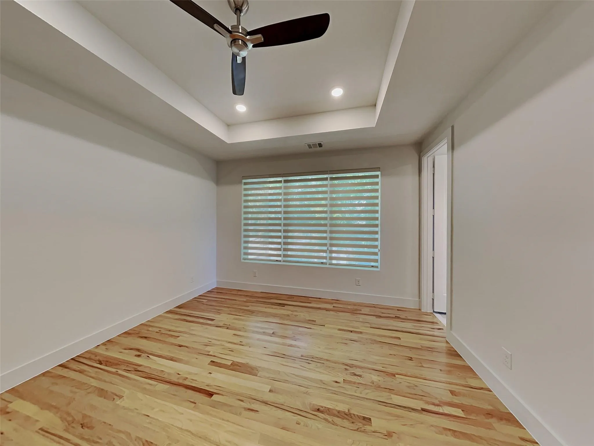 Duplex For Rent in Dallas County , 2343 Vagas Street 2343, Dallas, Texas 75219, 3 Bedroom, 3 Bathroom, 2 Garage spaces, 2,242 Sqft, built in 2020, mls#21348080, Real Estate Agent in Dallas, Homes For Rent in Dallas county, Homes For Rent in Dallas, Realtor in Dallas Texas, Real Estate Brokerage Independent Realty Texas, Luminita Cordes Realtor