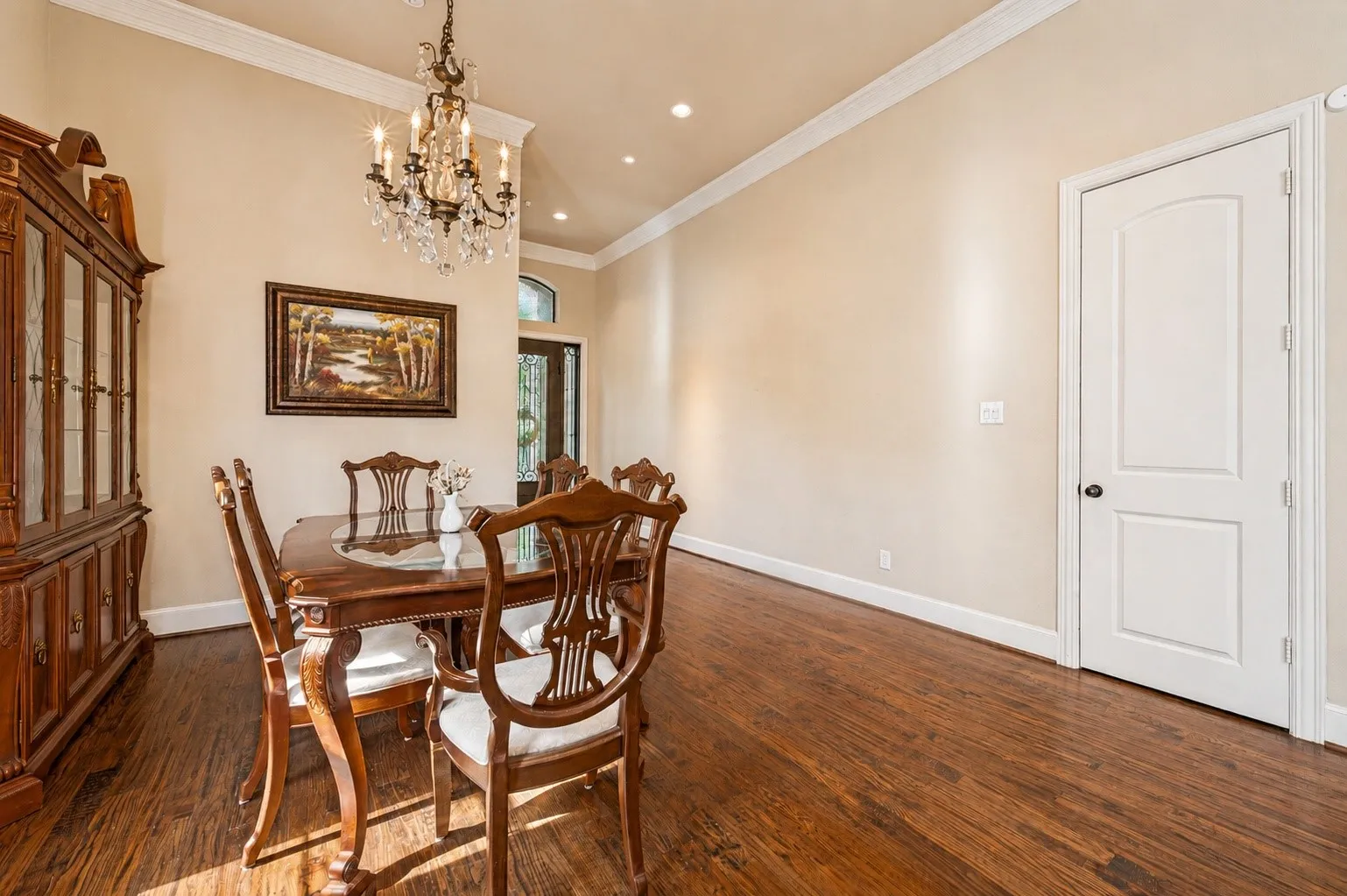Single Family Residence For Sale in Dallas County , 3785 Park Place, Addison, Texas 75001, 3 Bedroom, 3 Bathroom, 2 Garage spaces, 2,278 Sqft, built in 1994, mls#21348039, Real Estate Agent in Addison, Homes For Sale in Dallas county, Homes For Sale in Addison, Realtor in Addison Texas, Real Estate Brokerage Independent Realty Texas, Luminita Cordes Realtor