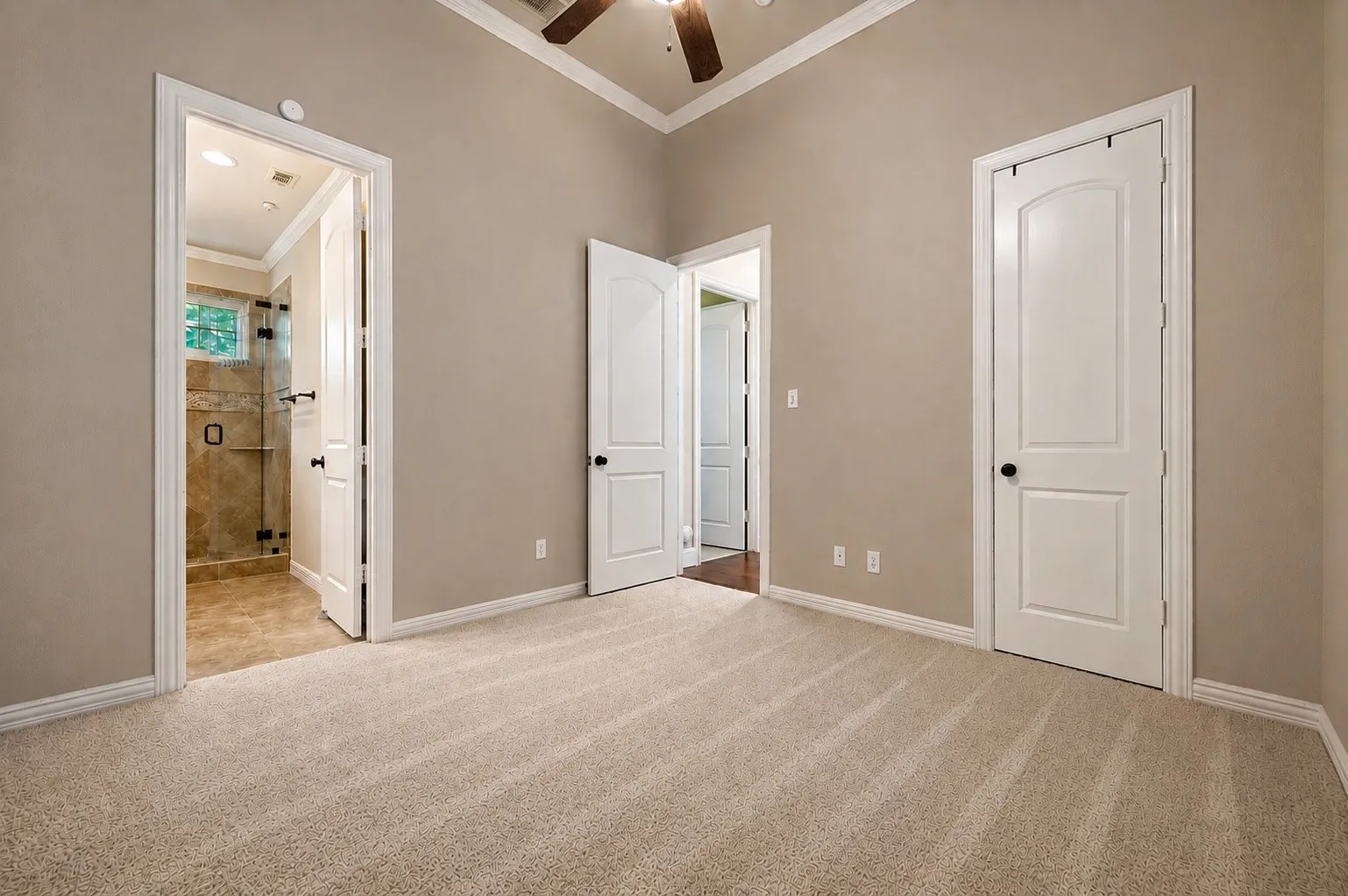 Single Family Residence For Sale in Dallas County , 3785 Park Place, Addison, Texas 75001, 3 Bedroom, 3 Bathroom, 2 Garage spaces, 2,278 Sqft, built in 1994, mls#21348039, Real Estate Agent in Addison, Homes For Sale in Dallas county, Homes For Sale in Addison, Realtor in Addison Texas, Real Estate Brokerage Independent Realty Texas, Luminita Cordes Realtor