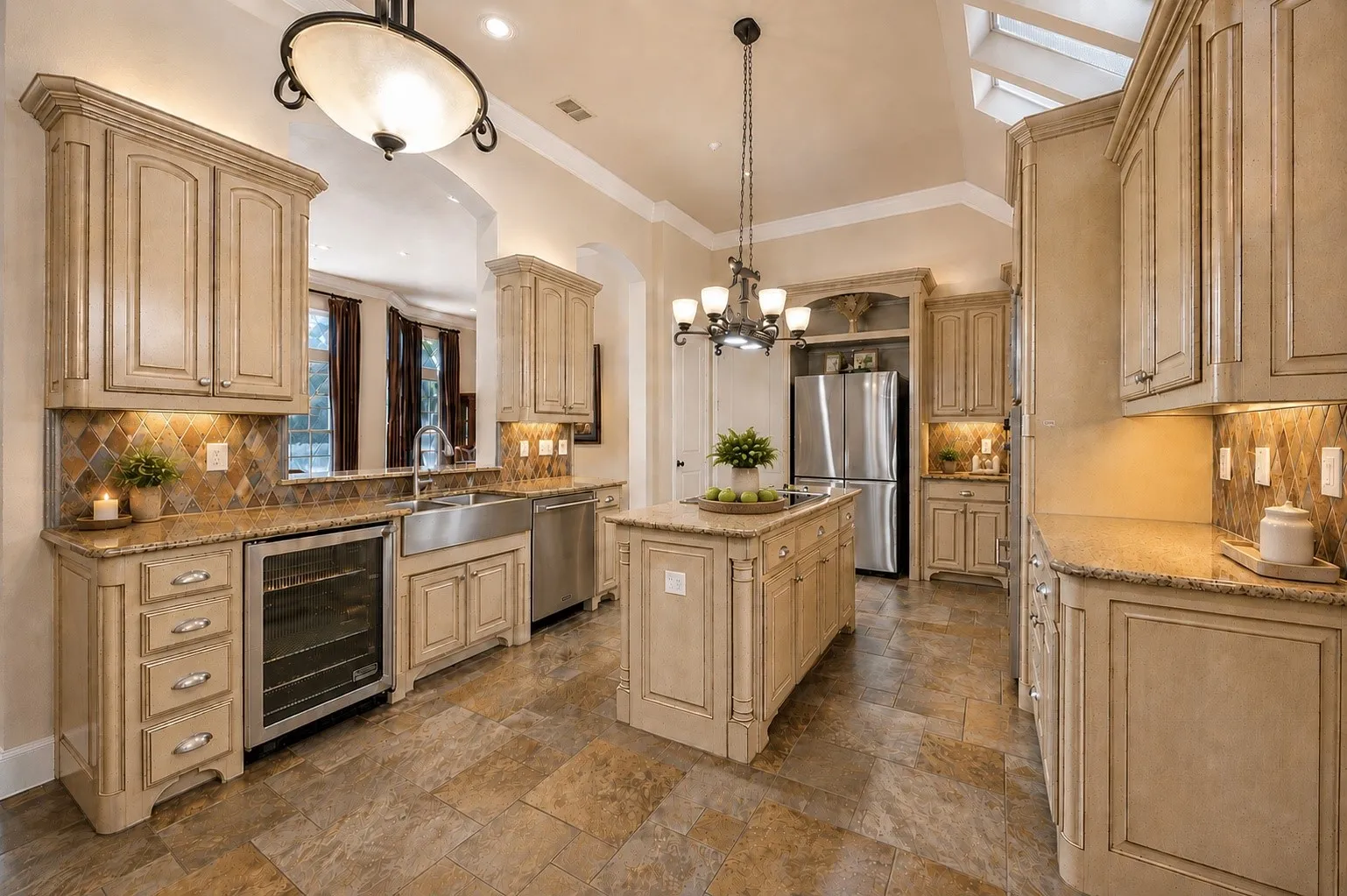Single Family Residence For Sale in Dallas County , 3785 Park Place, Addison, Texas 75001, 3 Bedroom, 3 Bathroom, 2 Garage spaces, 2,278 Sqft, built in 1994, mls#21348039, Real Estate Agent in Addison, Homes For Sale in Dallas county, Homes For Sale in Addison, Realtor in Addison Texas, Real Estate Brokerage Independent Realty Texas, Luminita Cordes Realtor