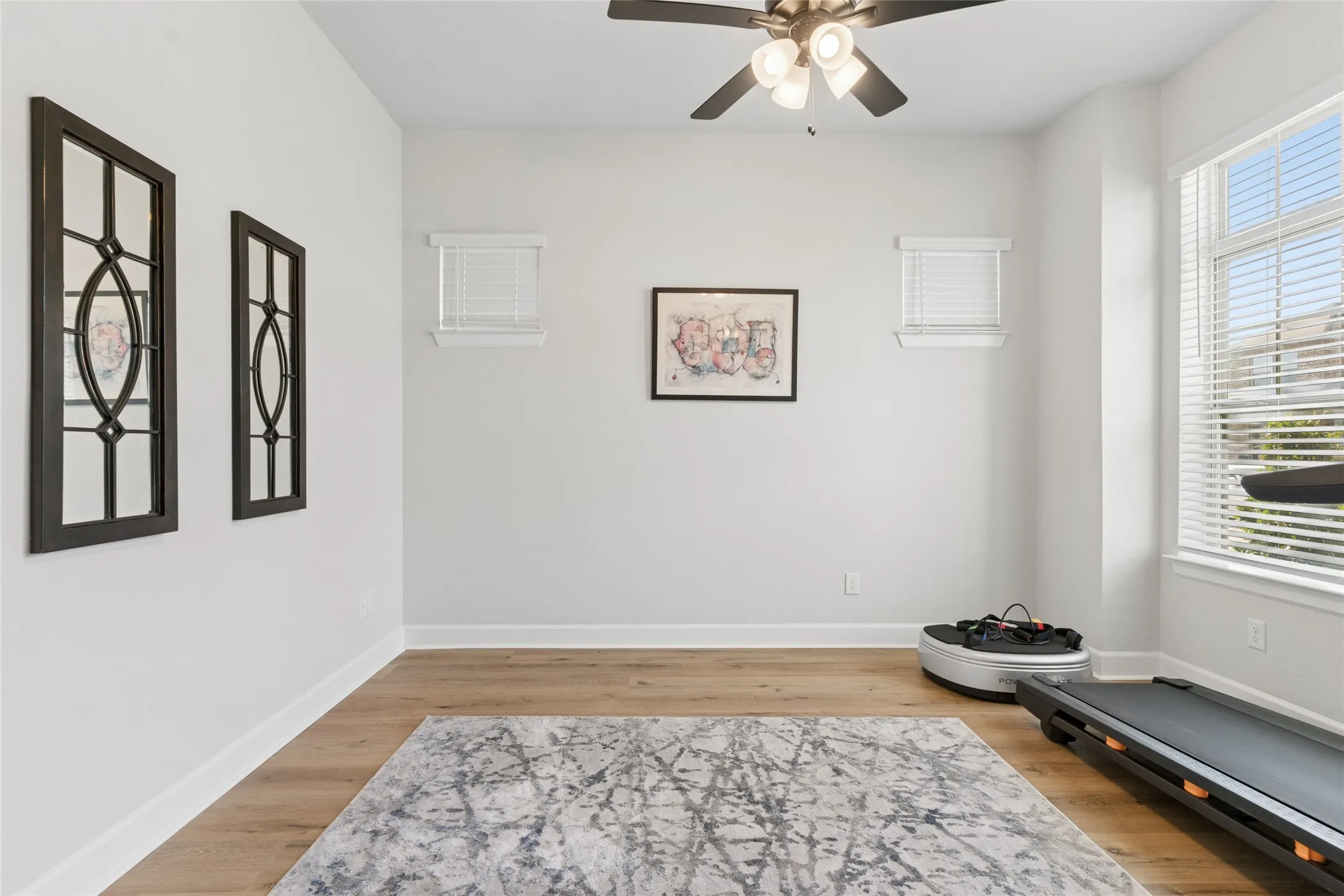 Single Family Residence For Sale in Tarrant County , 1505 Rose Willow Way, Arlington, Texas 76005, 3 Bedroom, 3 Bathroom, 2 Garage spaces, 2,321 Sqft, built in 2021, mls#21348078, Real Estate Agent in Arlington, Homes For Sale in Tarrant county, Homes For Sale in Arlington, Realtor in Arlington Texas, Real Estate Brokerage Independent Realty Texas, Luminita Cordes Realtor