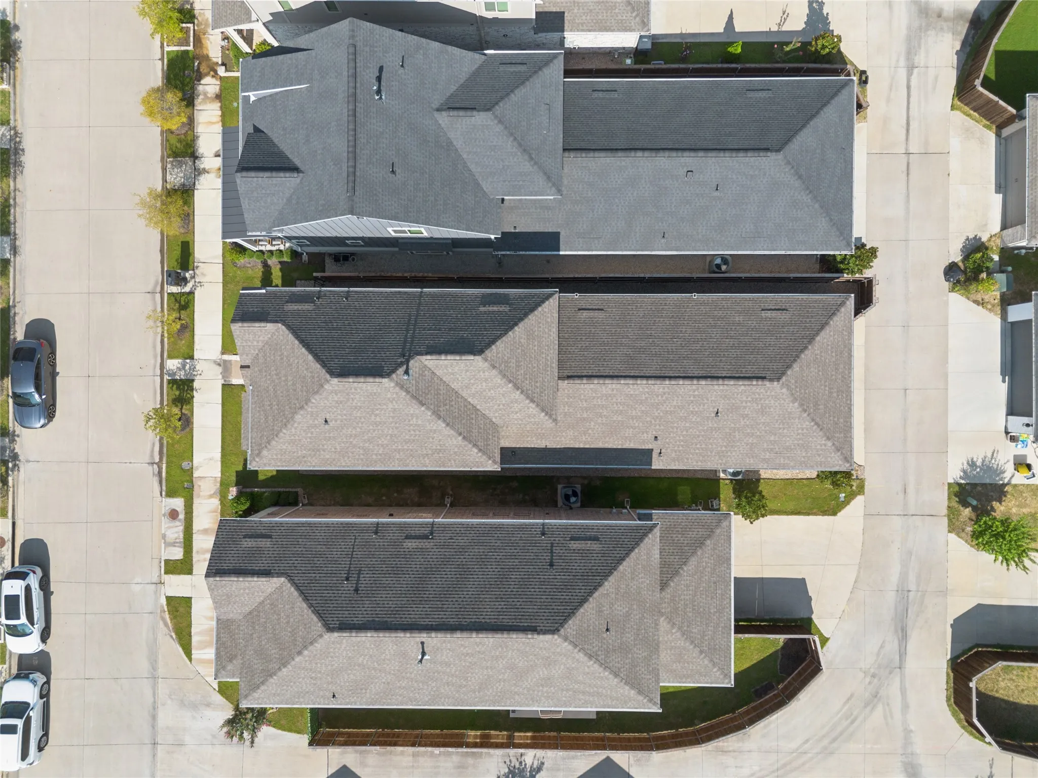 Single Family Residence For Sale in Tarrant County , 1505 Rose Willow Way, Arlington, Texas 76005, 3 Bedroom, 3 Bathroom, 2 Garage spaces, 2,321 Sqft, built in 2021, mls#21348078, Real Estate Agent in Arlington, Homes For Sale in Tarrant county, Homes For Sale in Arlington, Realtor in Arlington Texas, Real Estate Brokerage Independent Realty Texas, Luminita Cordes Realtor