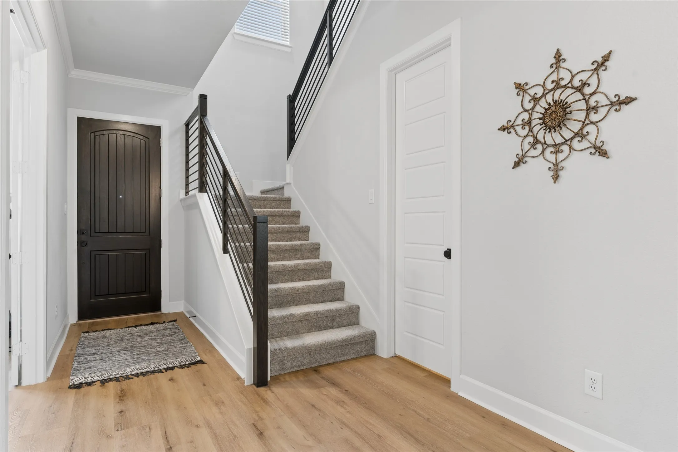 Single Family Residence For Sale in Tarrant County , 1505 Rose Willow Way, Arlington, Texas 76005, 3 Bedroom, 3 Bathroom, 2 Garage spaces, 2,321 Sqft, built in 2021, mls#21348078, Real Estate Agent in Arlington, Homes For Sale in Tarrant county, Homes For Sale in Arlington, Realtor in Arlington Texas, Real Estate Brokerage Independent Realty Texas, Luminita Cordes Realtor