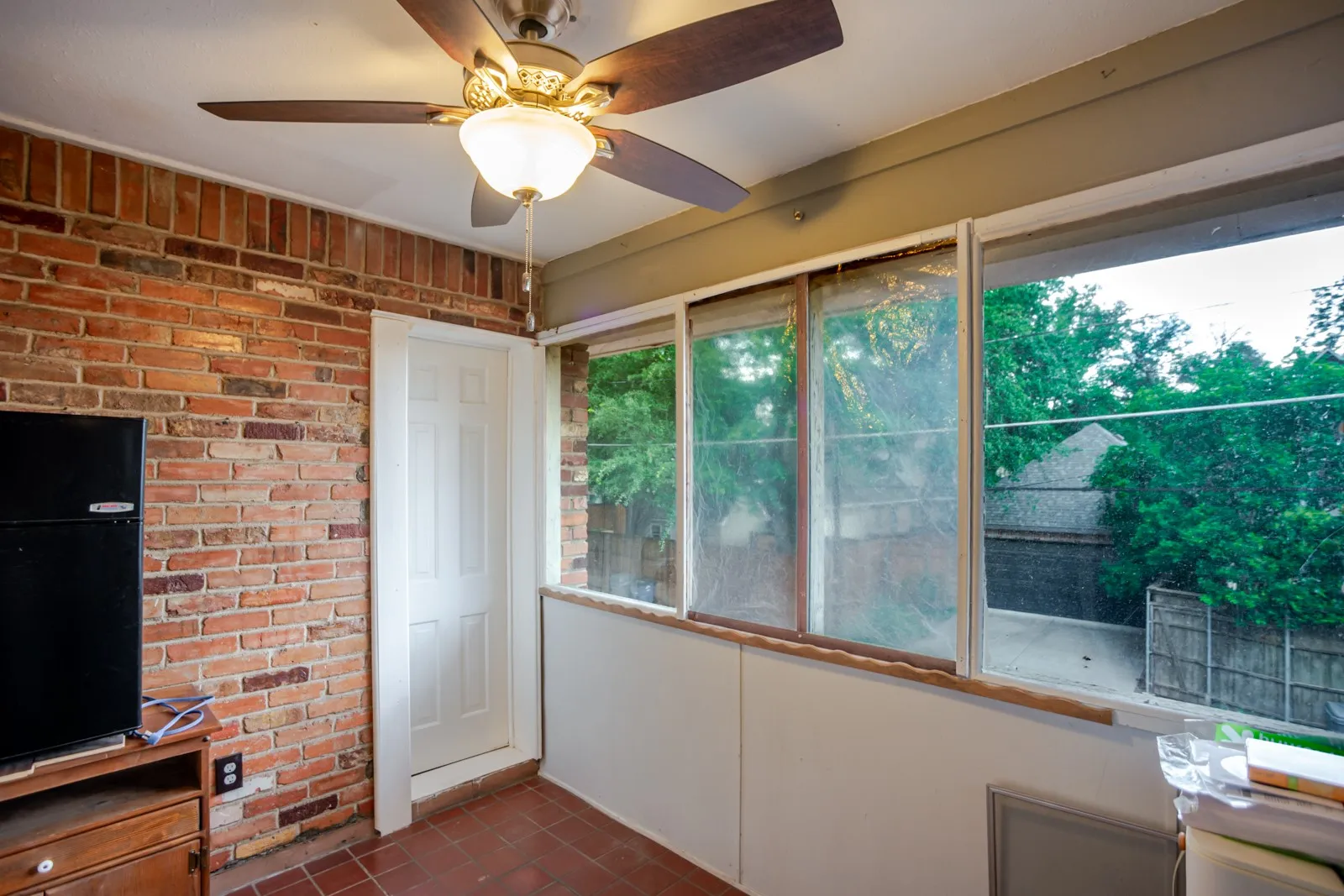 Unique 4 season sunroom