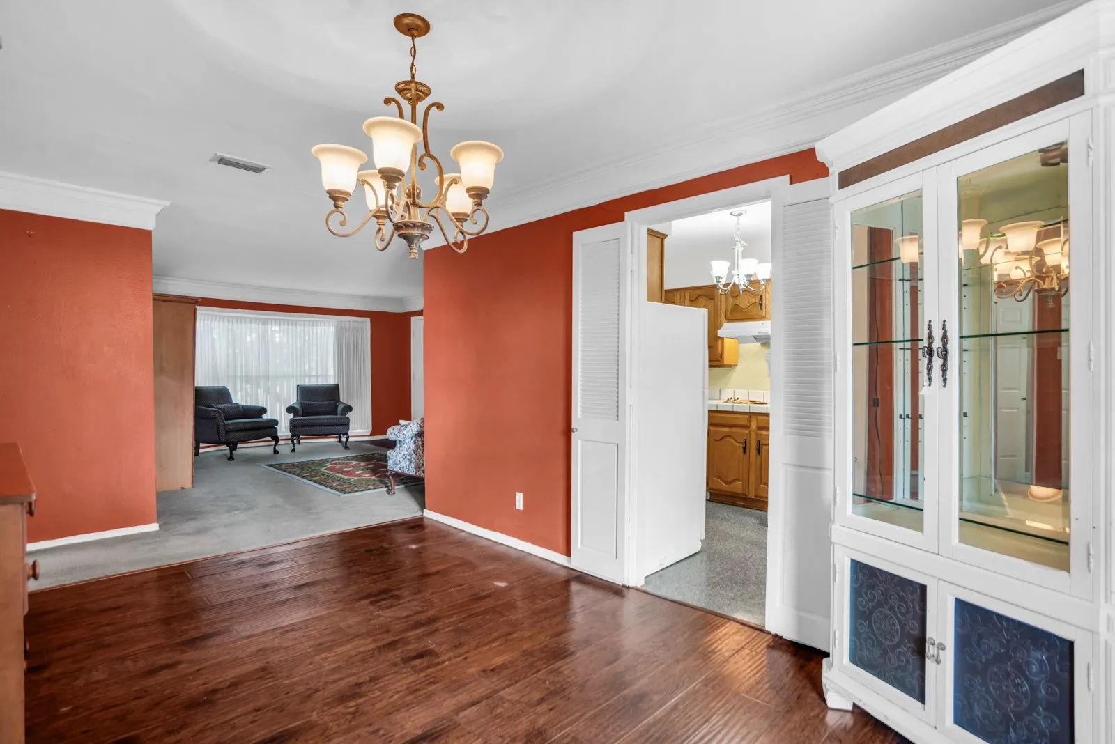 Beautiful formal dining room