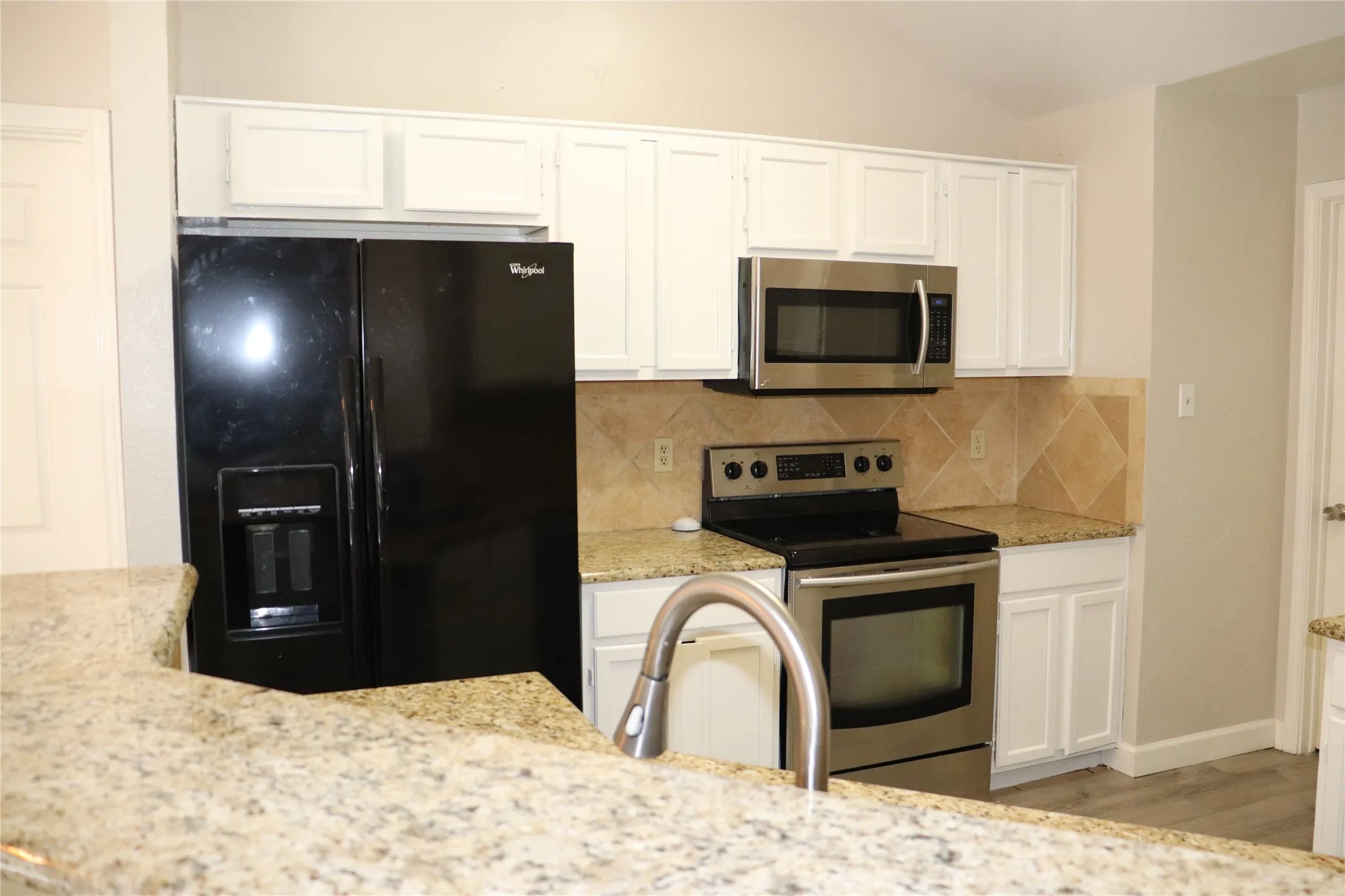 Single Family Residence For Sale in Collin County , 1600 Mountain Side Drive, Allen, Texas 75002, 3 Bedroom, 2 Bathroom, 2 Garage spaces, 1,410 Sqft, built in 1986, mls#21347538, Real Estate Agent in Allen, Homes For Sale in Collin county, Homes For Sale in Allen, Realtor in Allen Texas, Real Estate Brokerage Independent Realty Texas, Luminita Cordes Realtor