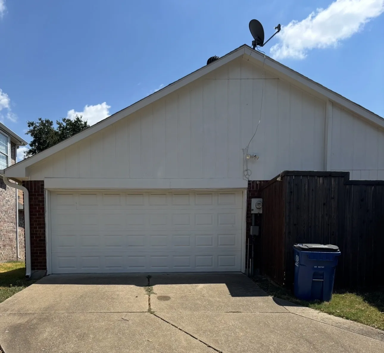 Single Family Residence For Sale in Collin County , 1600 Mountain Side Drive, Allen, Texas 75002, 3 Bedroom, 2 Bathroom, 2 Garage spaces, 1,410 Sqft, built in 1986, mls#21347538, Real Estate Agent in Allen, Homes For Sale in Collin county, Homes For Sale in Allen, Realtor in Allen Texas, Real Estate Brokerage Independent Realty Texas, Luminita Cordes Realtor