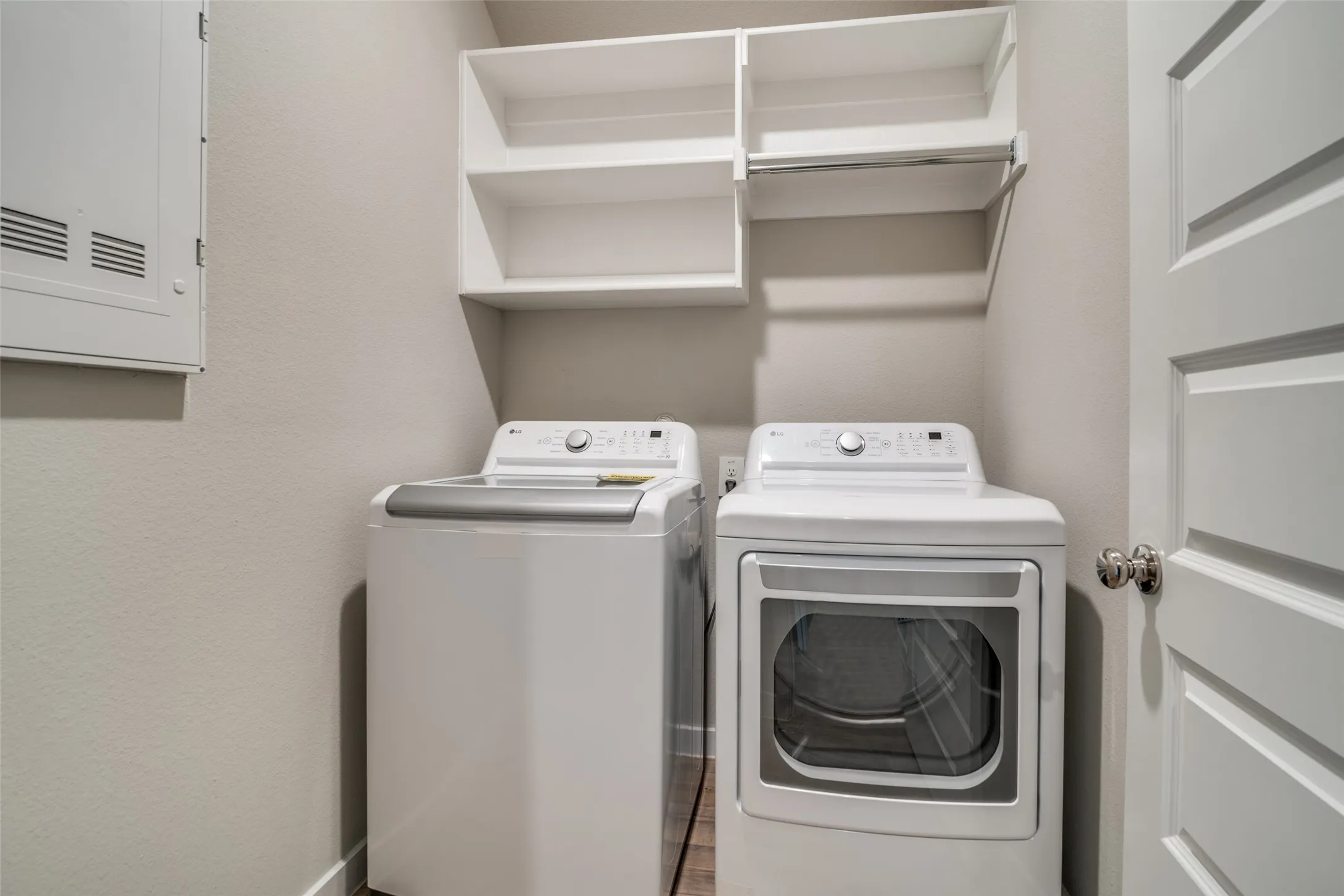 Single Family Residence For Rent in Hunt County , 3277 Timineri Lane, Royse City, Texas 75189, 4 Bedrooms, 2 Bathrooms, 2 Garage spaces, 1,847 Sqft, built in 2022, Price $2,800, mls#21348070, Real Estate Agent in Royse City, Homes For Rent in Hunt county, Homes For Rent in Royse City, Realtor in Royse City Texas, Real Estate Brokerage Independent Realty Texas, Luminita Cordes Realtor