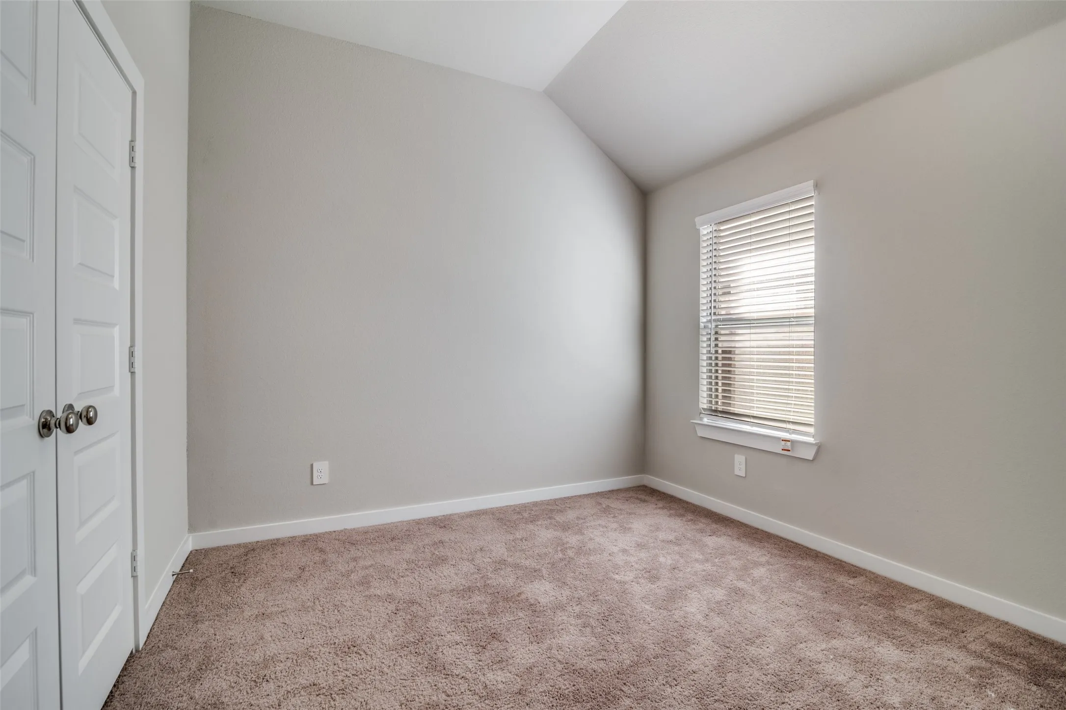 Single Family Residence For Rent in Hunt County , 3277 Timineri Lane, Royse City, Texas 75189, 4 Bedrooms, 2 Bathrooms, 2 Garage spaces, 1,847 Sqft, built in 2022, Price $2,800, mls#21348070, Real Estate Agent in Royse City, Homes For Rent in Hunt county, Homes For Rent in Royse City, Realtor in Royse City Texas, Real Estate Brokerage Independent Realty Texas, Luminita Cordes Realtor