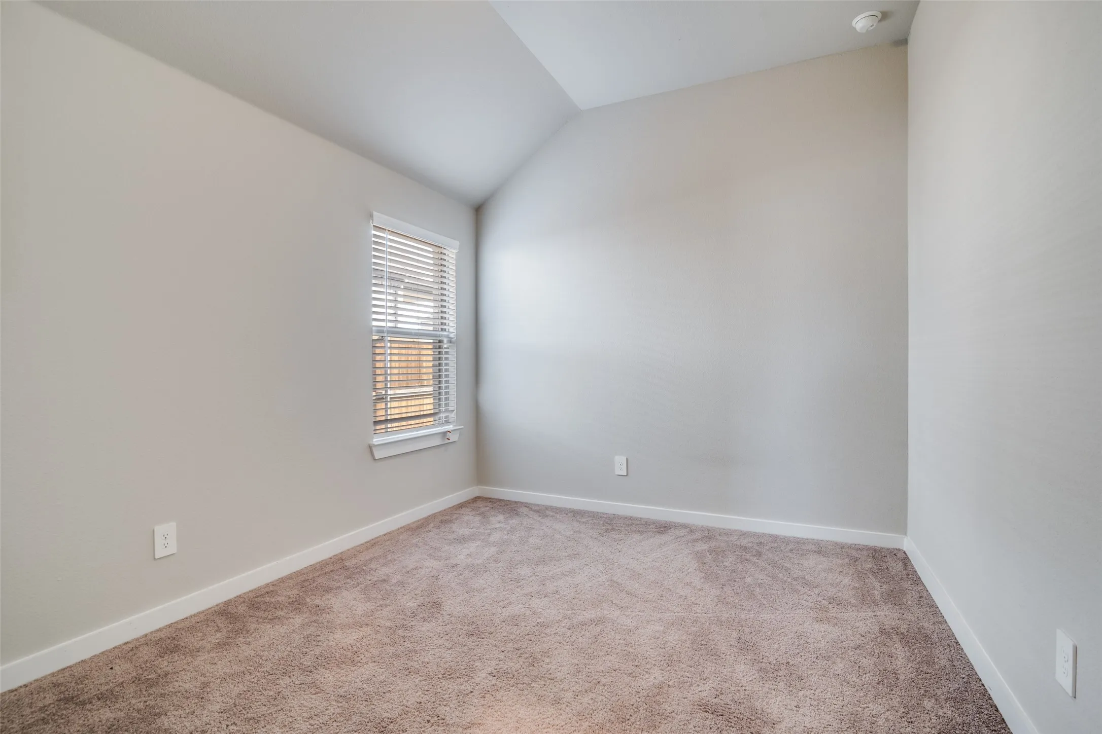 Single Family Residence For Rent in Hunt County , 3277 Timineri Lane, Royse City, Texas 75189, 4 Bedrooms, 2 Bathrooms, 2 Garage spaces, 1,847 Sqft, built in 2022, Price $2,800, mls#21348070, Real Estate Agent in Royse City, Homes For Rent in Hunt county, Homes For Rent in Royse City, Realtor in Royse City Texas, Real Estate Brokerage Independent Realty Texas, Luminita Cordes Realtor