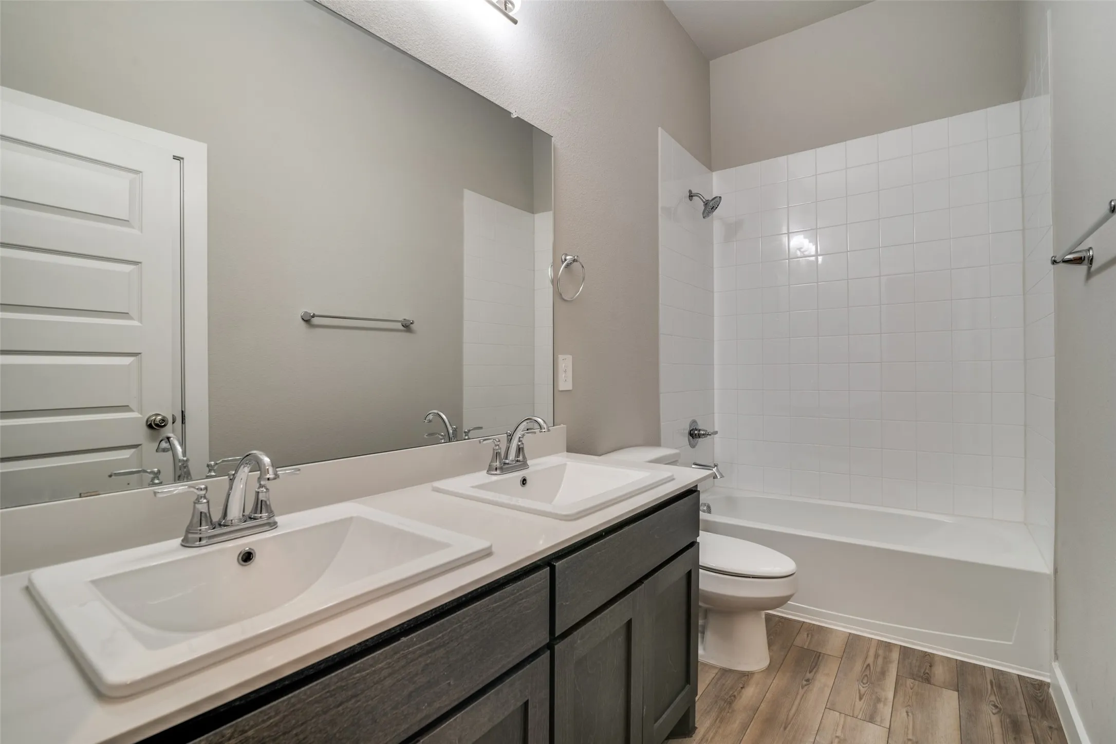 Single Family Residence For Rent in Hunt County , 3277 Timineri Lane, Royse City, Texas 75189, 4 Bedrooms, 2 Bathrooms, 2 Garage spaces, 1,847 Sqft, built in 2022, Price $2,800, mls#21348070, Real Estate Agent in Royse City, Homes For Rent in Hunt county, Homes For Rent in Royse City, Realtor in Royse City Texas, Real Estate Brokerage Independent Realty Texas, Luminita Cordes Realtor