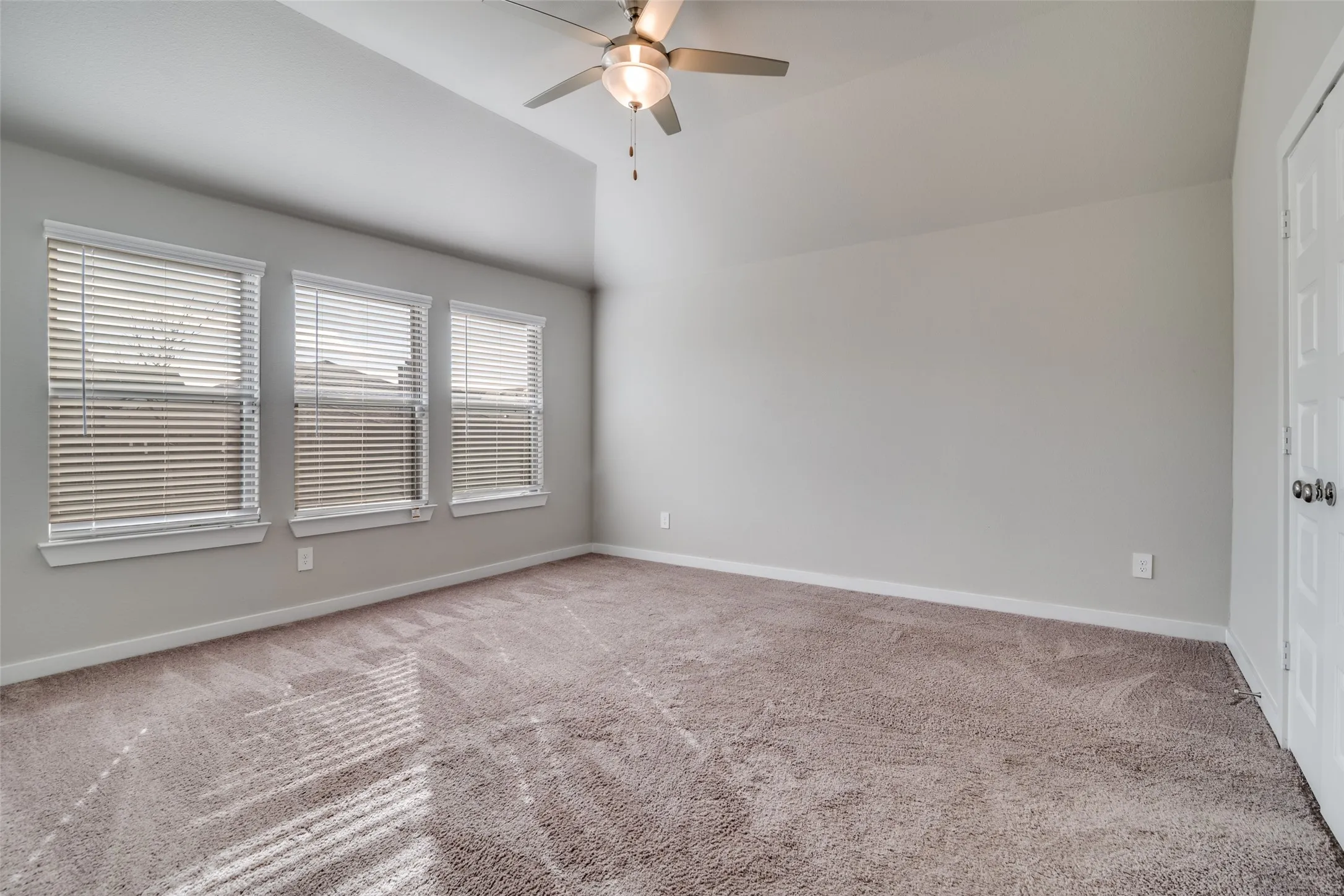 Single Family Residence For Rent in Hunt County , 3277 Timineri Lane, Royse City, Texas 75189, 4 Bedrooms, 2 Bathrooms, 2 Garage spaces, 1,847 Sqft, built in 2022, Price $2,800, mls#21348070, Real Estate Agent in Royse City, Homes For Rent in Hunt county, Homes For Rent in Royse City, Realtor in Royse City Texas, Real Estate Brokerage Independent Realty Texas, Luminita Cordes Realtor