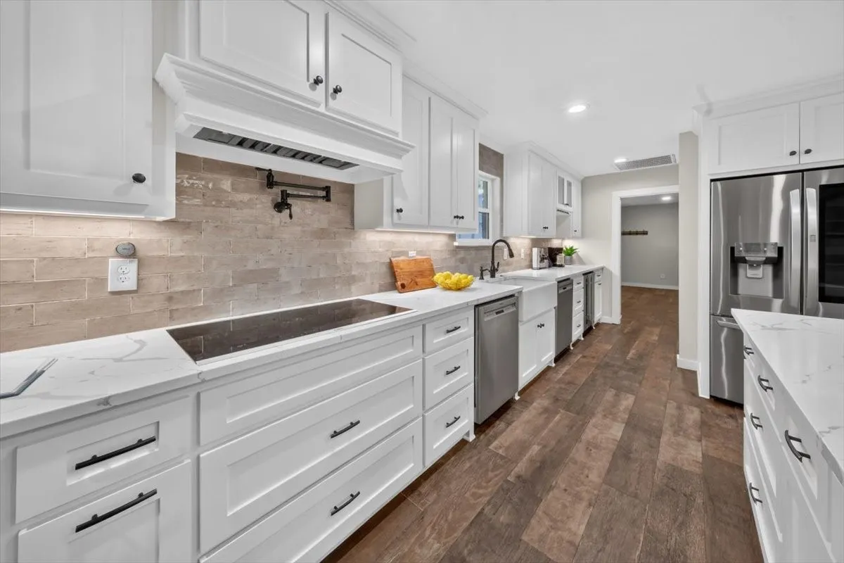 Single Family Residence For Sale in Tarrant County , 1845 Summer Lane, Keller, Texas 76262, 4 Bedroom, 4 Bathroom, 2 Garage spaces, 3,207 Sqft, built in 1983, mls#21348023, Real Estate Agent in Keller, Homes For Sale in Tarrant county, Homes For Sale in Keller, Realtor in Keller Texas, Real Estate Brokerage Independent Realty Texas, Luminita Cordes Realtor
