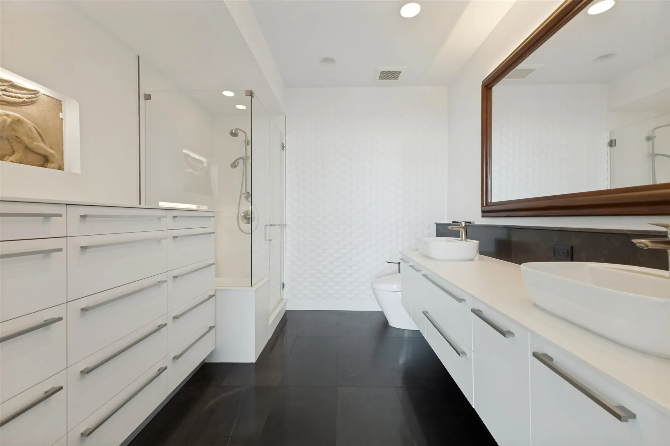Condominium For Rent in Dallas County , 3130 N Harwood Street 2305, Dallas, Texas 75201, 2 Bedroom, 3 Bathroom, 2 Garage spaces, 1,527 Sqft, built in 2018, mls#21342141, Real Estate Agent in Dallas, Homes For Rent in Dallas county, Homes For Rent in Dallas, Realtor in Dallas Texas, Real Estate Brokerage Independent Realty Texas, Luminita Cordes Realtor
