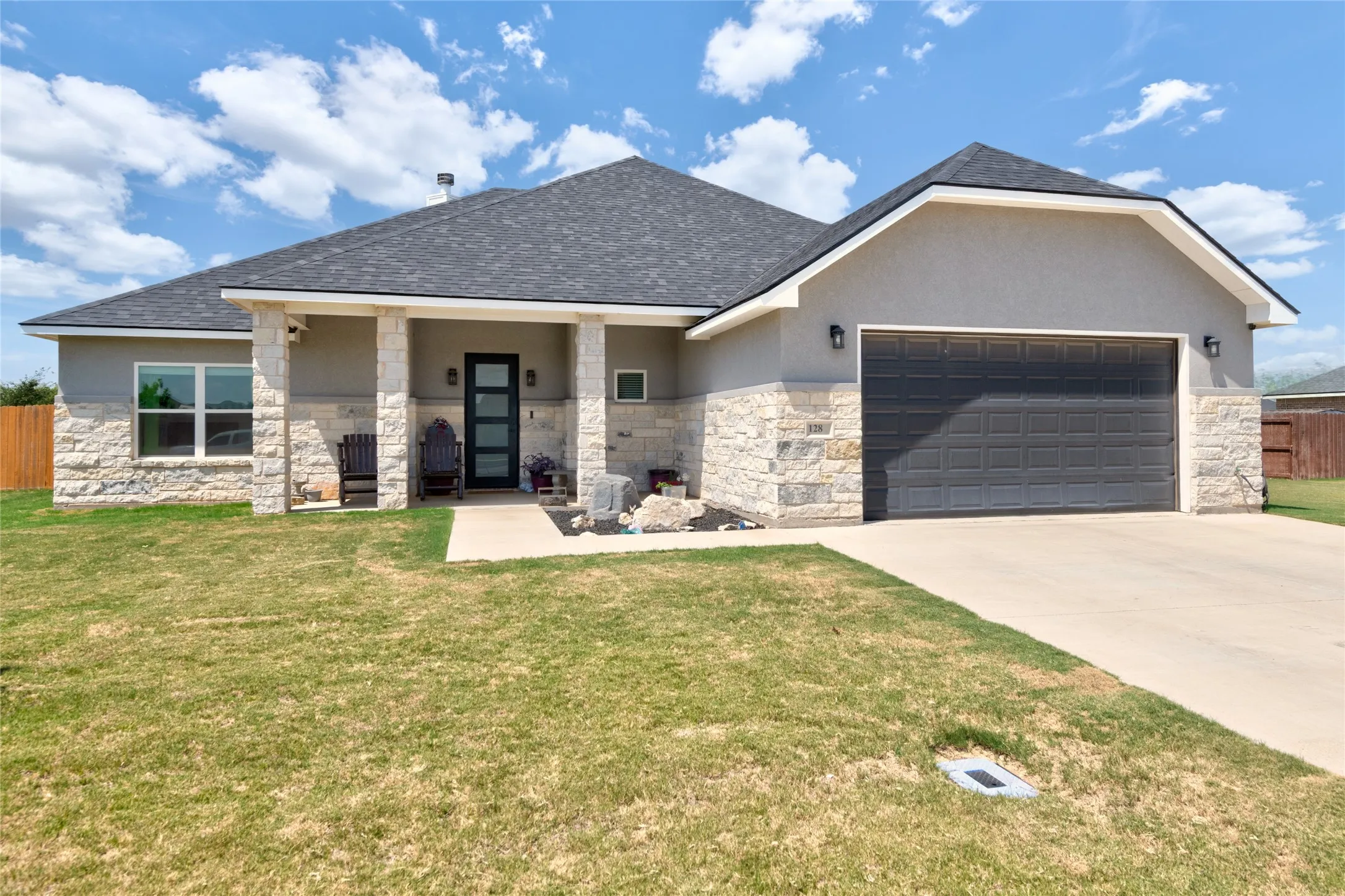 Single Family Residence For Sale in Taylor County , 128 Hawker Lane, Abilene, Texas 79602, 4 Bedroom, 2 Bathroom, 2 Garage spaces, 2,073 Sqft, built in 2022, mls#21345368, Real Estate Agent in Abilene, Homes For Sale in Taylor county, Homes For Sale in Abilene, Realtor in Abilene Texas, Real Estate Brokerage Independent Realty Texas, Luminita Cordes Realtor