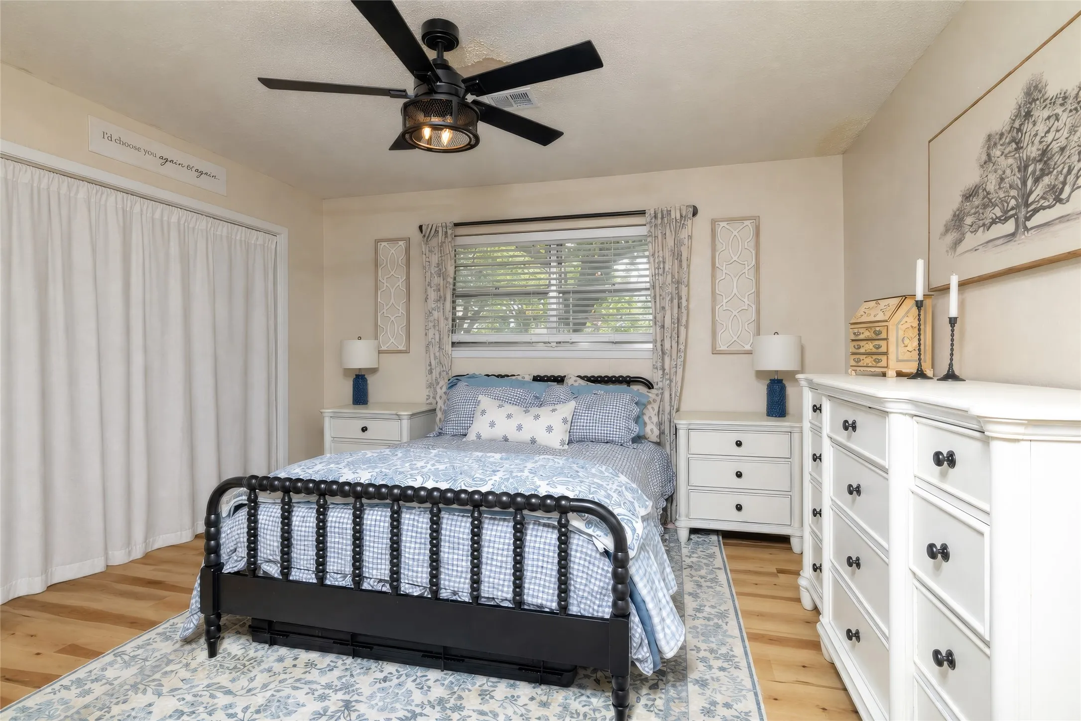 Single Family Residence For Sale in Cooke County , 239 S Pine Street, Muenster, Texas 76252, 3 Bedrooms, 2 Bathrooms, 1 Garage spaces, 1,374 Sqft, built in 1976, Price $295,000, mls#21347860, Real Estate Agent in Muenster, Homes For Sale in Cooke county, Homes For Sale in Muenster, Realtor in Muenster Texas, Real Estate Brokerage Independent Realty Texas, Luminita Cordes Realtor