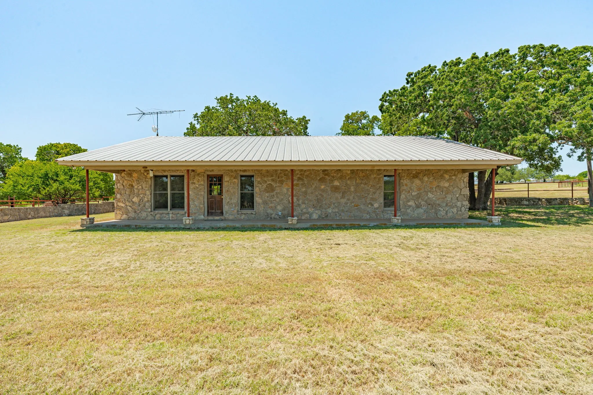 Farm For Sale in Erath County , 100 County Road 519, Stephenville, Texas 76401, 3 Bedrooms, 2 Bathrooms, Garage spaces, 3,370 Sqft, built in 1994, Price $2,600,000, mls#21347999, Real Estate Agent in Stephenville, Homes For Sale in Erath county, Homes For Sale in Stephenville, Realtor in Stephenville Texas, Real Estate Brokerage Independent Realty Texas, Luminita Cordes Realtor