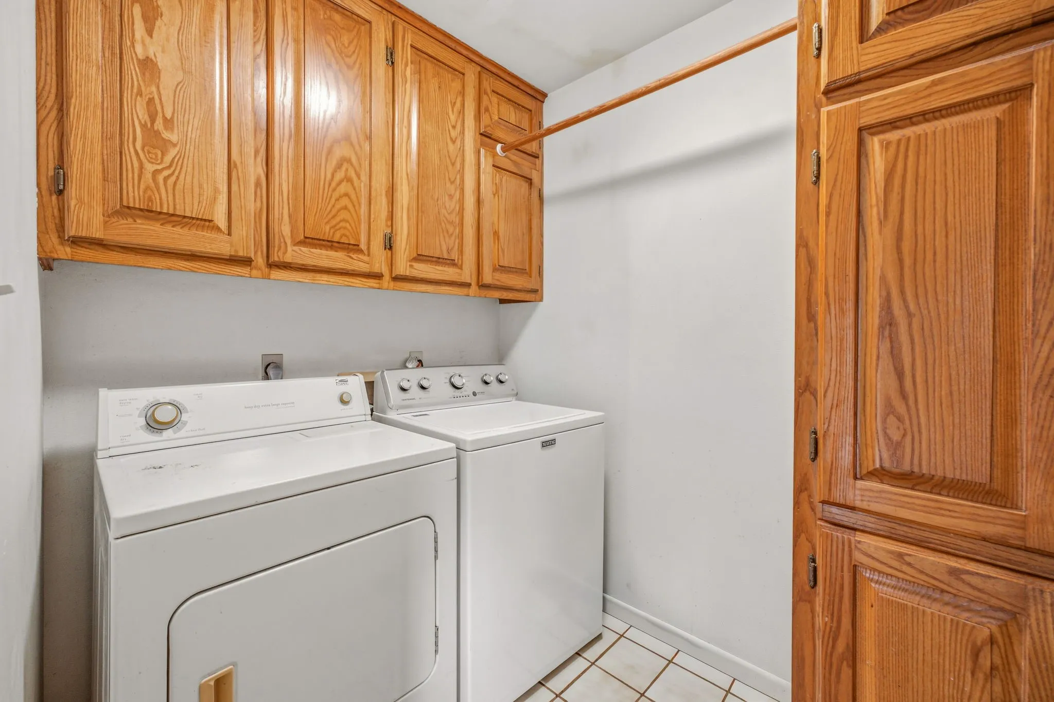 Farm For Sale in Erath County , 100 County Road 519, Stephenville, Texas 76401, 3 Bedrooms, 2 Bathrooms, Garage spaces, 3,370 Sqft, built in 1994, Price $2,600,000, mls#21347999, Real Estate Agent in Stephenville, Homes For Sale in Erath county, Homes For Sale in Stephenville, Realtor in Stephenville Texas, Real Estate Brokerage Independent Realty Texas, Luminita Cordes Realtor