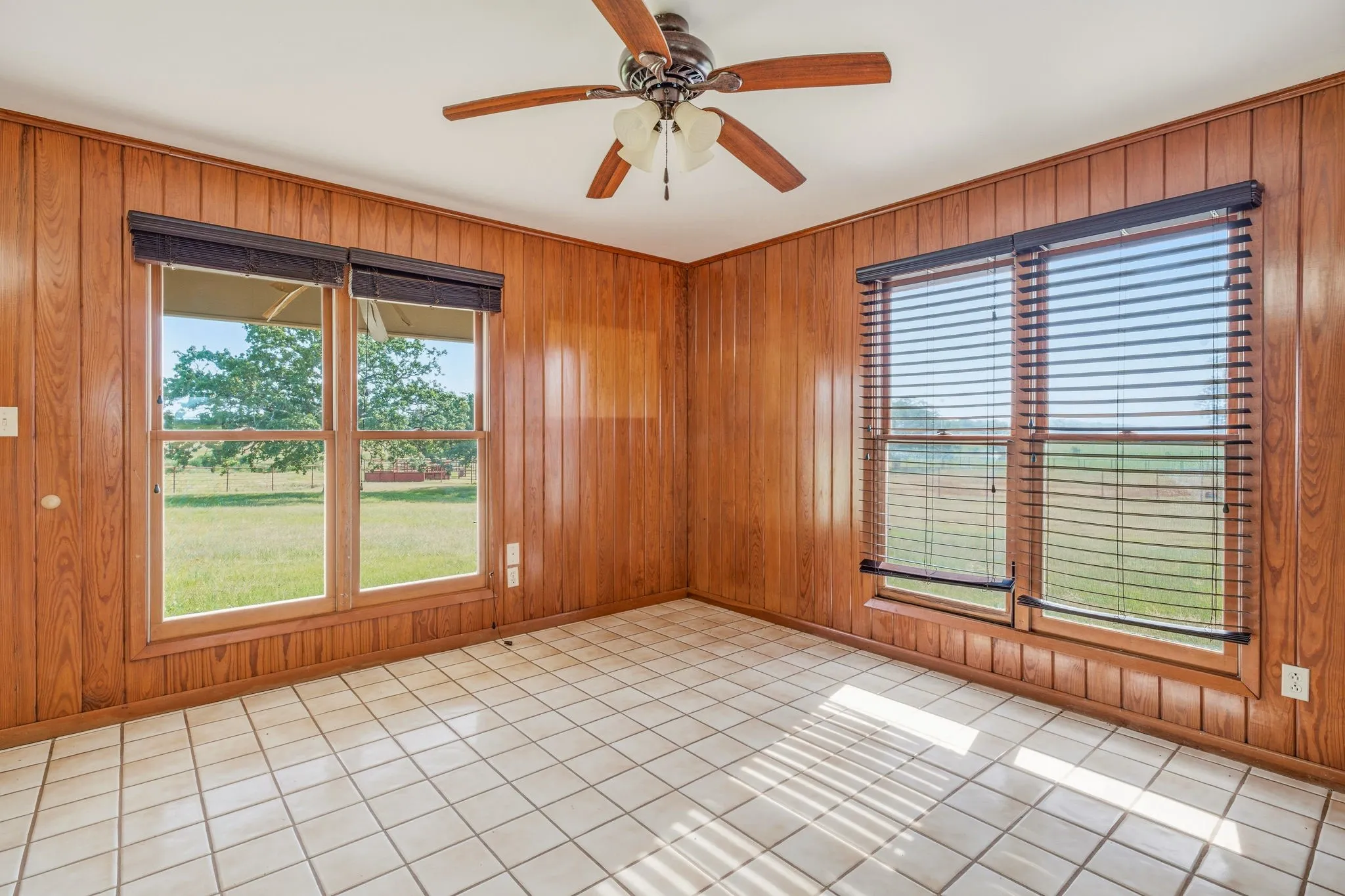 Farm For Sale in Erath County , 100 County Road 519, Stephenville, Texas 76401, 3 Bedrooms, 2 Bathrooms, Garage spaces, 3,370 Sqft, built in 1994, Price $2,600,000, mls#21347999, Real Estate Agent in Stephenville, Homes For Sale in Erath county, Homes For Sale in Stephenville, Realtor in Stephenville Texas, Real Estate Brokerage Independent Realty Texas, Luminita Cordes Realtor