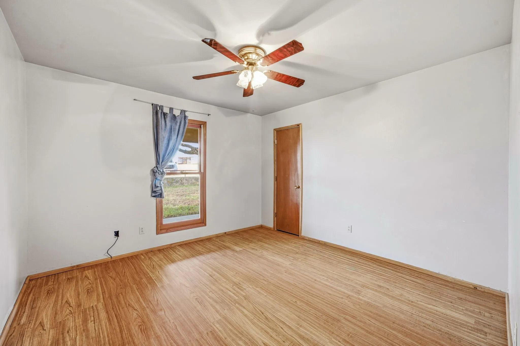 Farm For Sale in Erath County , 100 County Road 519, Stephenville, Texas 76401, 3 Bedrooms, 2 Bathrooms, Garage spaces, 3,370 Sqft, built in 1994, Price $2,600,000, mls#21347999, Real Estate Agent in Stephenville, Homes For Sale in Erath county, Homes For Sale in Stephenville, Realtor in Stephenville Texas, Real Estate Brokerage Independent Realty Texas, Luminita Cordes Realtor