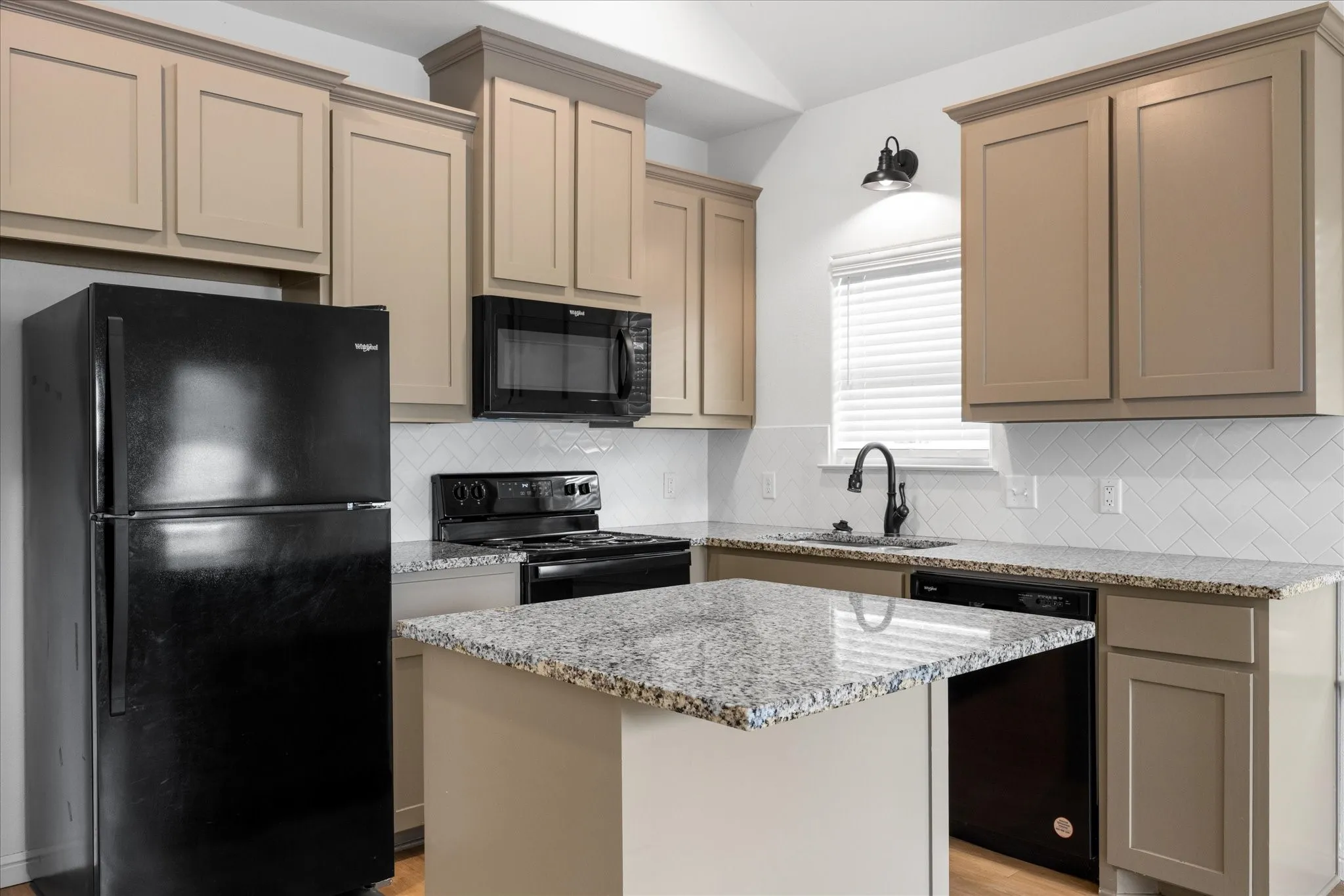 Single Family Residence For Sale in Hood County , 511 W 5th Street, Tolar, Texas 76476, 2 Bedrooms, 1 Bathroom, Garage spaces, 750 Sqft, built in 2024, Price $2,700,000, mls#21345767, Real Estate Agent in Tolar, Homes For Sale in Hood county, Homes For Sale in Tolar, Realtor in Tolar Texas, Real Estate Brokerage Independent Realty Texas, Luminita Cordes Realtor