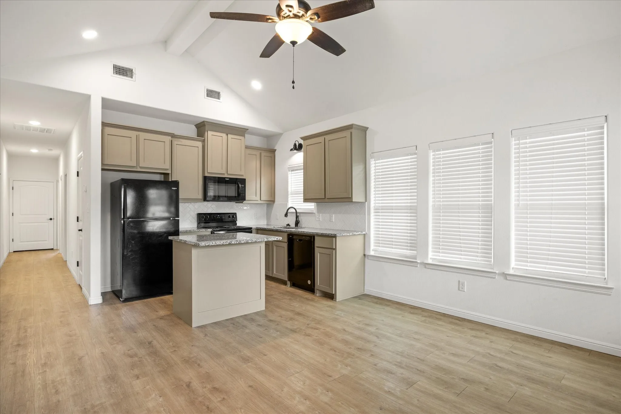 Single Family Residence For Sale in Hood County , 511 W 5th Street, Tolar, Texas 76476, 2 Bedrooms, 1 Bathroom, Garage spaces, 750 Sqft, built in 2024, Price $2,700,000, mls#21345767, Real Estate Agent in Tolar, Homes For Sale in Hood county, Homes For Sale in Tolar, Realtor in Tolar Texas, Real Estate Brokerage Independent Realty Texas, Luminita Cordes Realtor