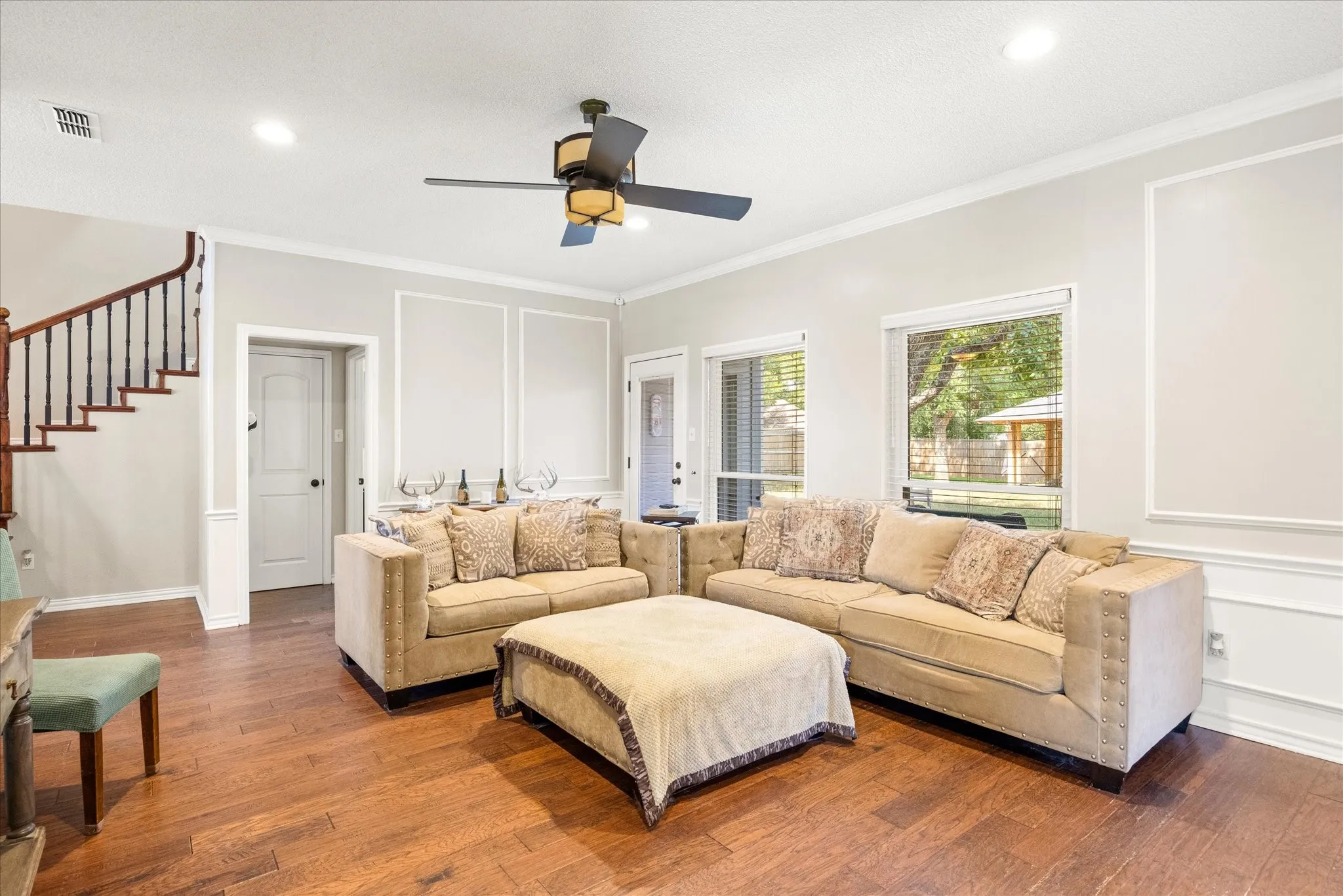 Single Family Residence For Sale in Hood County , 6105 Belvidere Circle, Granbury, Texas 76049, 4 Bedroom, 3 Bathroom, 2 Garage spaces, 2,232 Sqft, built in 1989, mls#21348124, Real Estate Agent in Granbury, Homes For Sale in Hood county, Homes For Sale in Granbury, Realtor in Granbury Texas, Real Estate Brokerage Independent Realty Texas, Luminita Cordes Realtor