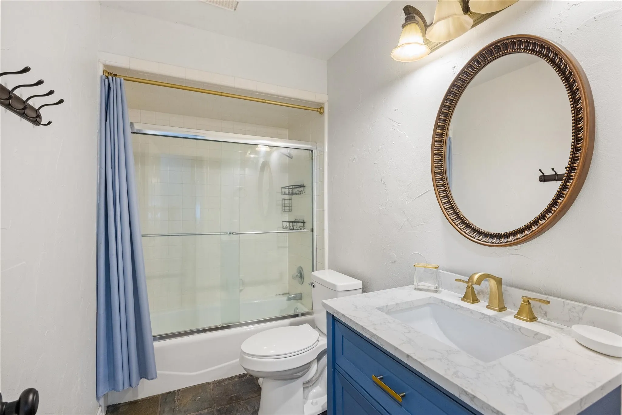 Single Family Residence For Sale in Hood County , 6105 Belvidere Circle, Granbury, Texas 76049, 4 Bedroom, 3 Bathroom, 2 Garage spaces, 2,232 Sqft, built in 1989, mls#21348124, Real Estate Agent in Granbury, Homes For Sale in Hood county, Homes For Sale in Granbury, Realtor in Granbury Texas, Real Estate Brokerage Independent Realty Texas, Luminita Cordes Realtor