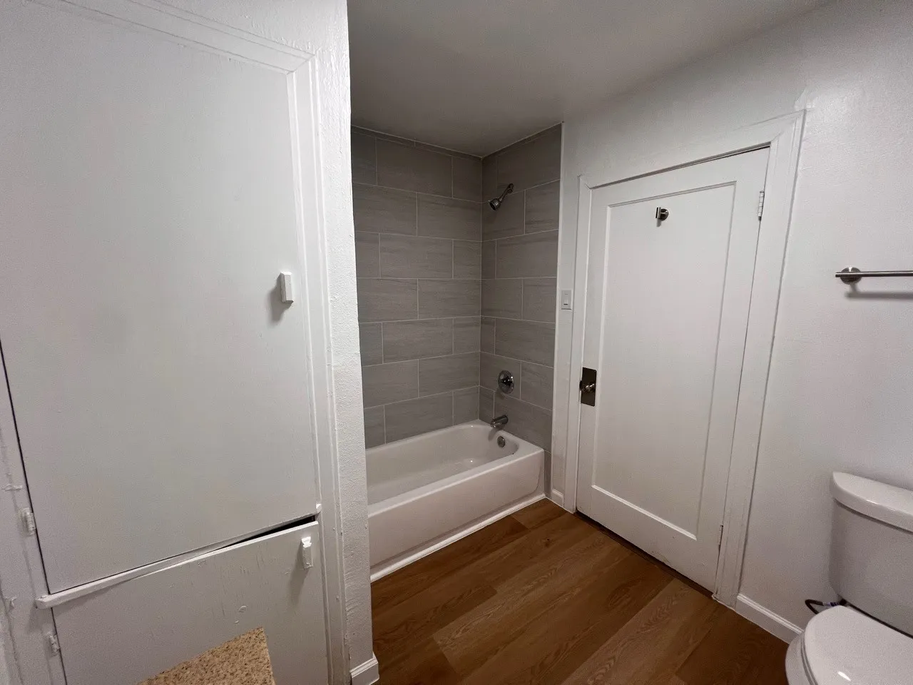 Single Family Residence For Rent in Denton County , 622 N Austin Street, Denton, Texas 76201, 3 Bedroom, 3 Bathroom, 1 Garage spaces, 2,300 Sqft, built in 1940, mls#21348030, Real Estate Agent in Denton, Homes For Rent in Denton county, Homes For Rent in Denton, Realtor in Denton Texas, Real Estate Brokerage Independent Realty Texas, Luminita Cordes Realtor