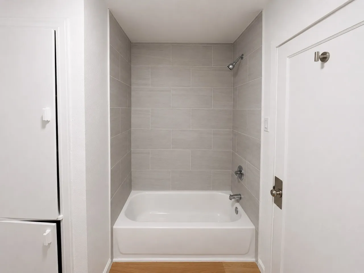 Single Family Residence For Rent in Denton County , 622 N Austin Street, Denton, Texas 76201, 3 Bedroom, 3 Bathroom, 1 Garage spaces, 2,300 Sqft, built in 1940, mls#21348030, Real Estate Agent in Denton, Homes For Rent in Denton county, Homes For Rent in Denton, Realtor in Denton Texas, Real Estate Brokerage Independent Realty Texas, Luminita Cordes Realtor