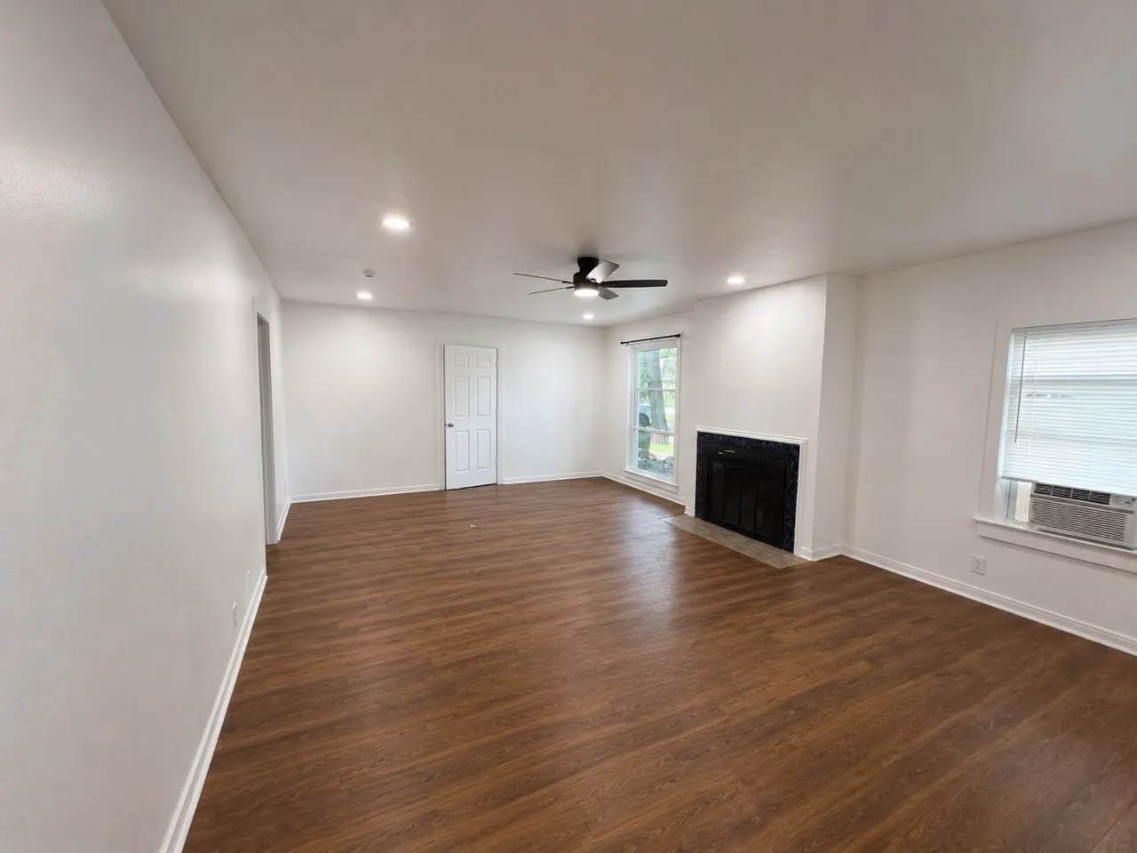Single Family Residence For Rent in Denton County , 622 N Austin Street, Denton, Texas 76201, 3 Bedroom, 3 Bathroom, 1 Garage spaces, 2,300 Sqft, built in 1940, mls#21348030, Real Estate Agent in Denton, Homes For Rent in Denton county, Homes For Rent in Denton, Realtor in Denton Texas, Real Estate Brokerage Independent Realty Texas, Luminita Cordes Realtor