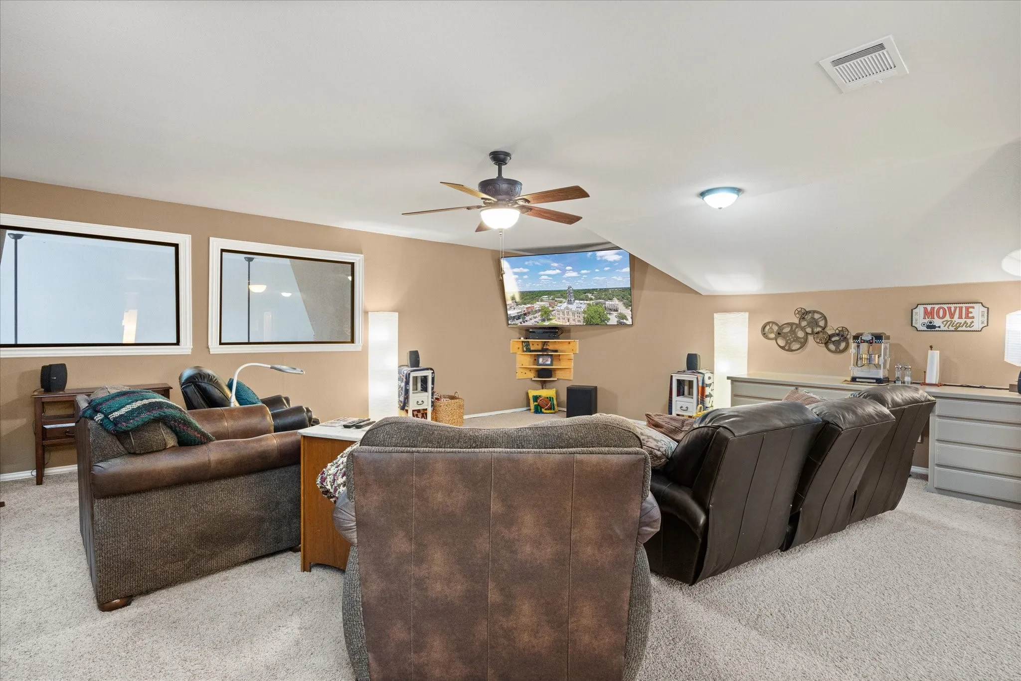 Single Family Residence For Sale in Hood County , 6410 Westover Drive, Granbury, Texas 76049, 5 Bedroom, 7 Bathroom, 4 Garage spaces, 6,251 Sqft, built in 1998, mls#21347825, Real Estate Agent in Granbury, Homes For Sale in Hood county, Homes For Sale in Granbury, Realtor in Granbury Texas, Real Estate Brokerage Independent Realty Texas, Luminita Cordes Realtor