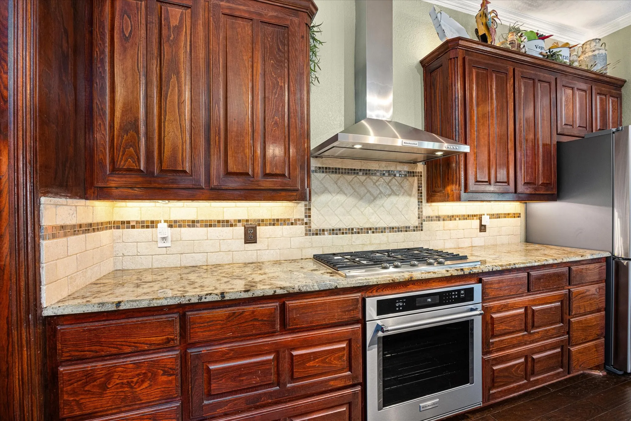 Single Family Residence For Sale in Hood County , 6410 Westover Drive, Granbury, Texas 76049, 5 Bedroom, 7 Bathroom, 4 Garage spaces, 6,251 Sqft, built in 1998, mls#21347825, Real Estate Agent in Granbury, Homes For Sale in Hood county, Homes For Sale in Granbury, Realtor in Granbury Texas, Real Estate Brokerage Independent Realty Texas, Luminita Cordes Realtor