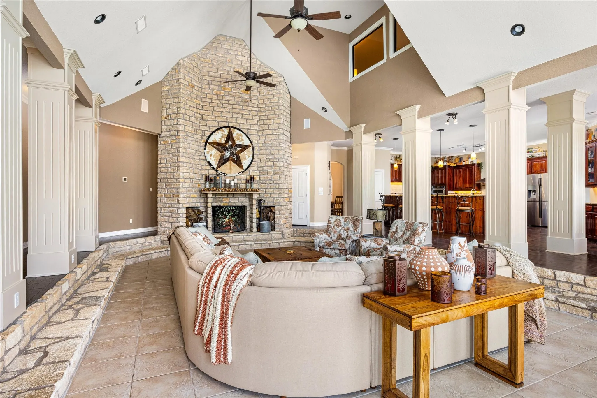 Single Family Residence For Sale in Hood County , 6410 Westover Drive, Granbury, Texas 76049, 5 Bedroom, 7 Bathroom, 4 Garage spaces, 6,251 Sqft, built in 1998, mls#21347825, Real Estate Agent in Granbury, Homes For Sale in Hood county, Homes For Sale in Granbury, Realtor in Granbury Texas, Real Estate Brokerage Independent Realty Texas, Luminita Cordes Realtor