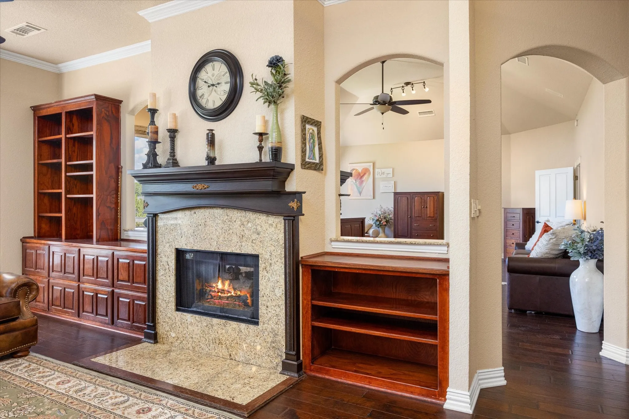 Single Family Residence For Sale in Hood County , 6410 Westover Drive, Granbury, Texas 76049, 5 Bedroom, 7 Bathroom, 4 Garage spaces, 6,251 Sqft, built in 1998, mls#21347825, Real Estate Agent in Granbury, Homes For Sale in Hood county, Homes For Sale in Granbury, Realtor in Granbury Texas, Real Estate Brokerage Independent Realty Texas, Luminita Cordes Realtor
