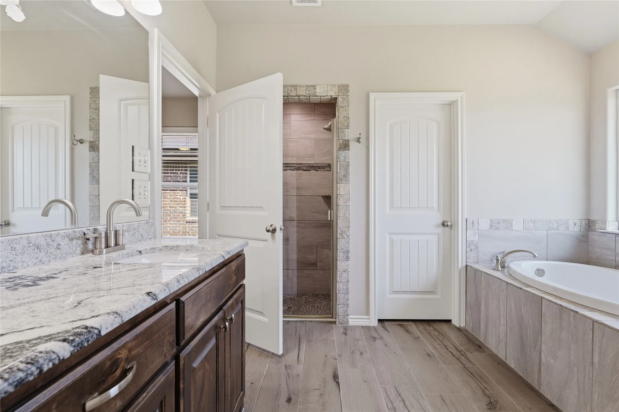 Single Family Residence For Sale in Hood County , 451 Silverton Drive, Granbury, Texas 76049, 4 Bedroom, 2 Bathroom, 2 Garage spaces, 1,685 Sqft, built in 2018, Price $326,000, mls#21348129, Real Estate Agent in Granbury, Homes For Sale in Hood county, Homes For Sale in Granbury, Realtor in Granbury Texas, Real Estate Brokerage Independent Realty Texas, Luminita Cordes Realtor