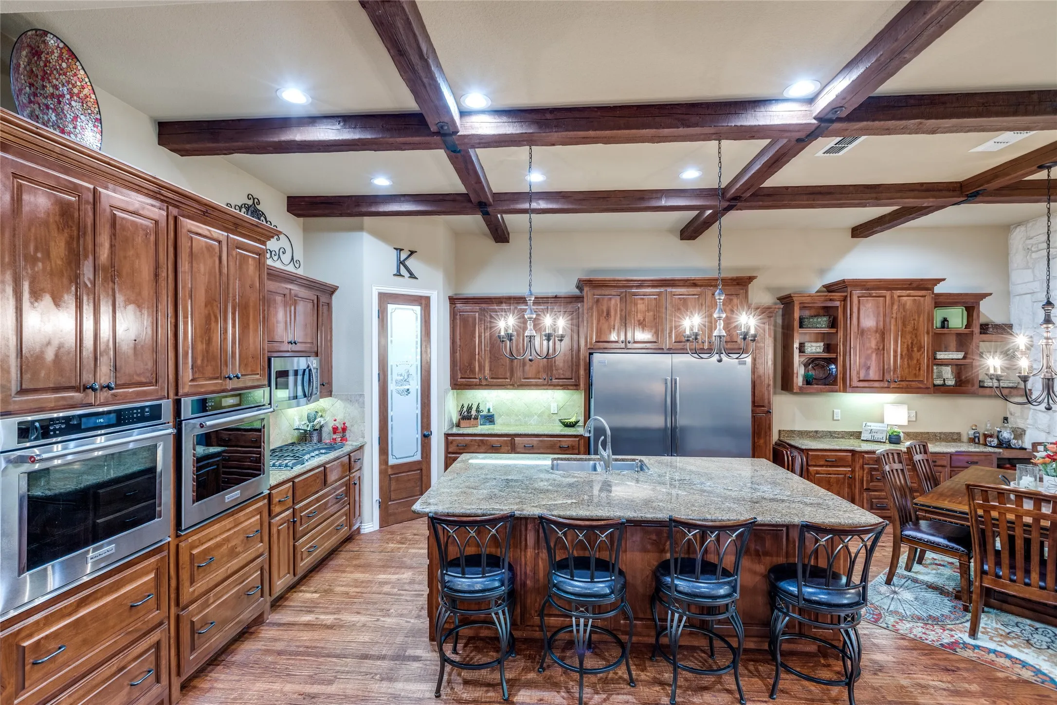 Single Family Residence For Sale in Grayson County , 159 Pronghorn Drive, Gordonville, Texas 76245, 4 Bedroom, 4 Bathroom, 3 Garage spaces, 2,930 Sqft, built in 2011, mls#21348141, Real Estate Agent in Gordonville, Homes For Sale in Grayson county, Homes For Sale in Gordonville, Realtor in Gordonville Texas, Real Estate Brokerage Independent Realty Texas, Luminita Cordes Realtor