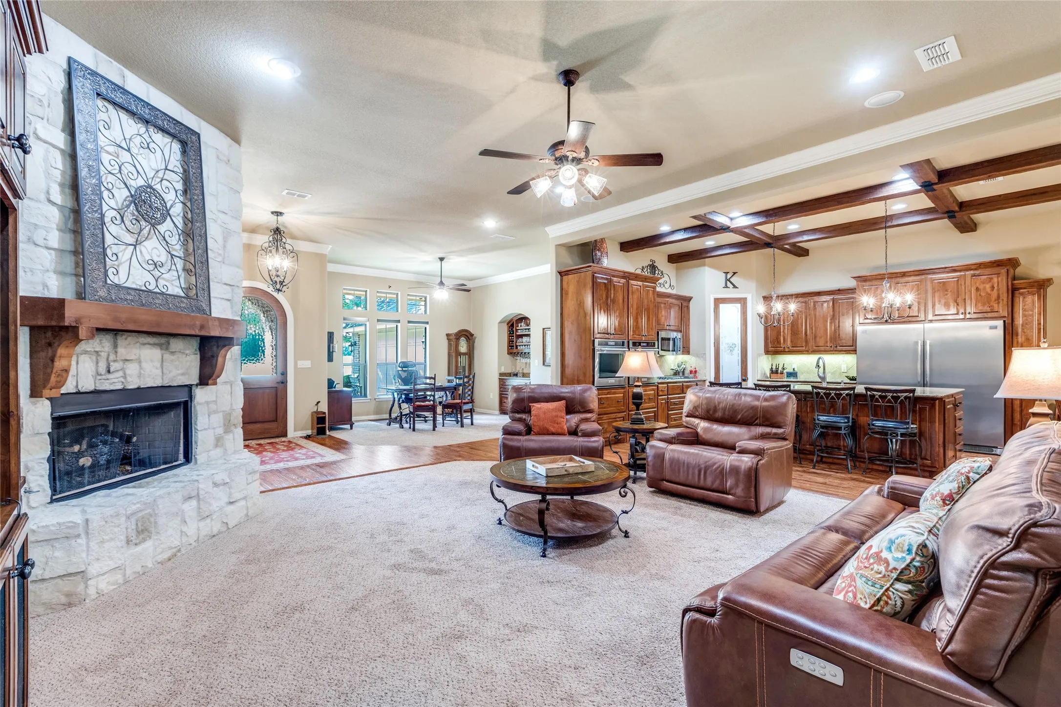Single Family Residence For Sale in Grayson County , 159 Pronghorn Drive, Gordonville, Texas 76245, 4 Bedroom, 4 Bathroom, 3 Garage spaces, 2,930 Sqft, built in 2011, mls#21348141, Real Estate Agent in Gordonville, Homes For Sale in Grayson county, Homes For Sale in Gordonville, Realtor in Gordonville Texas, Real Estate Brokerage Independent Realty Texas, Luminita Cordes Realtor