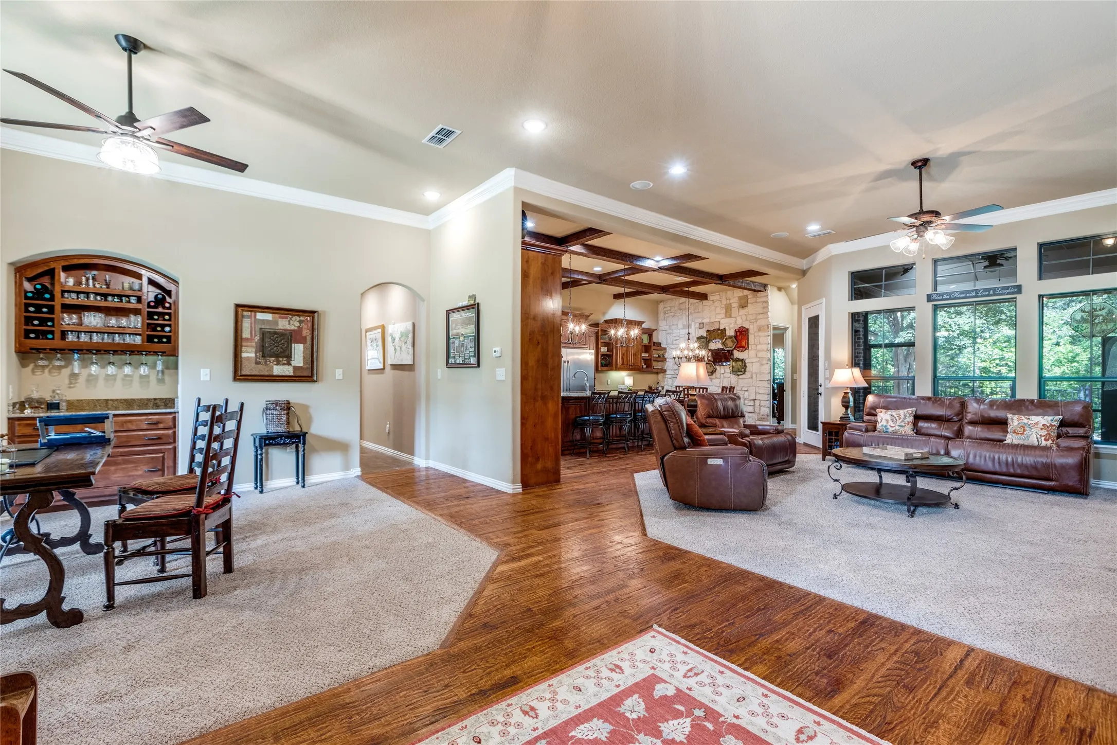 Single Family Residence For Sale in Grayson County , 159 Pronghorn Drive, Gordonville, Texas 76245, 4 Bedroom, 4 Bathroom, 3 Garage spaces, 2,930 Sqft, built in 2011, mls#21348141, Real Estate Agent in Gordonville, Homes For Sale in Grayson county, Homes For Sale in Gordonville, Realtor in Gordonville Texas, Real Estate Brokerage Independent Realty Texas, Luminita Cordes Realtor